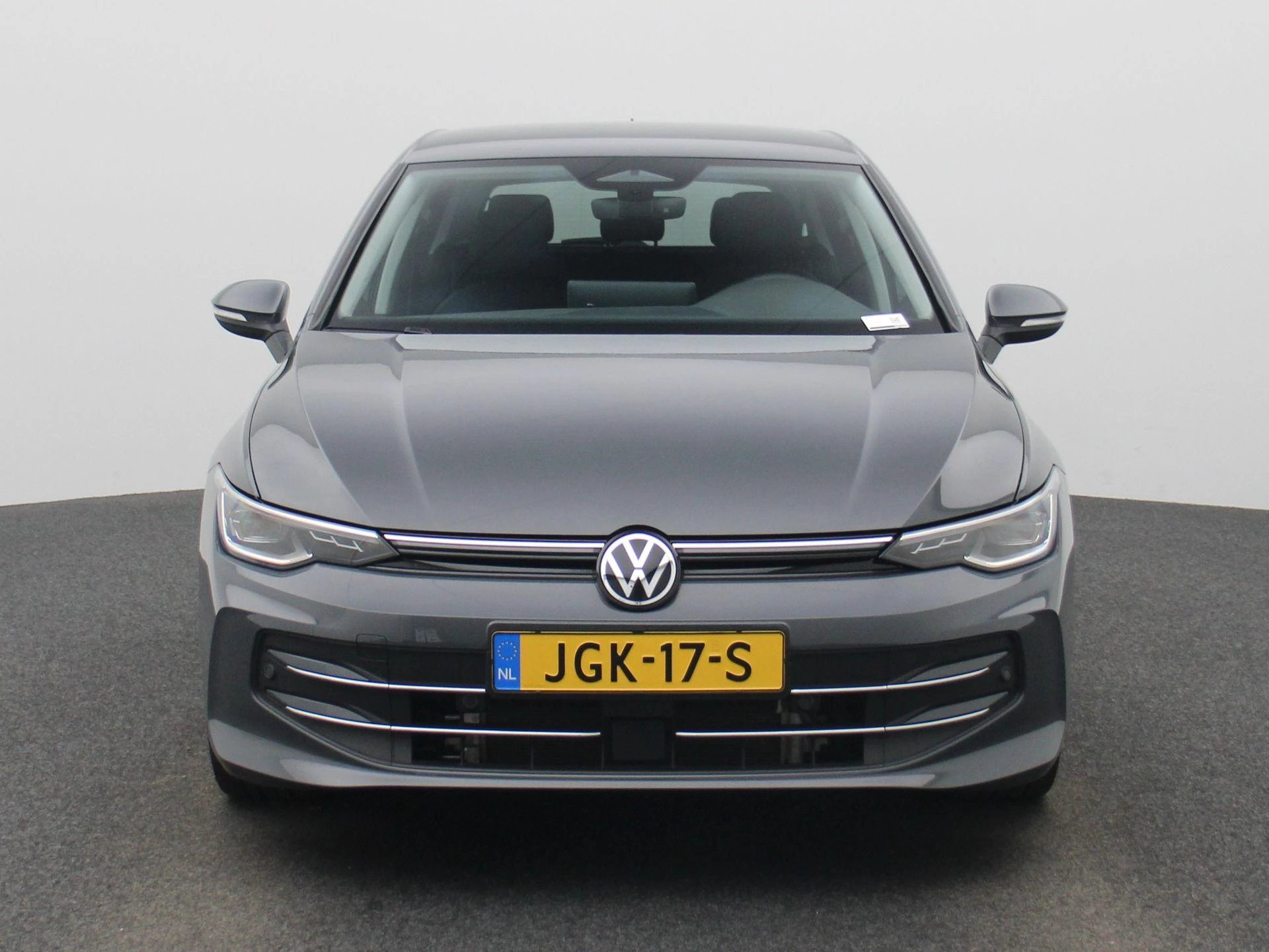 Volkswagen Golf met kenteken 140 – autofoto 4