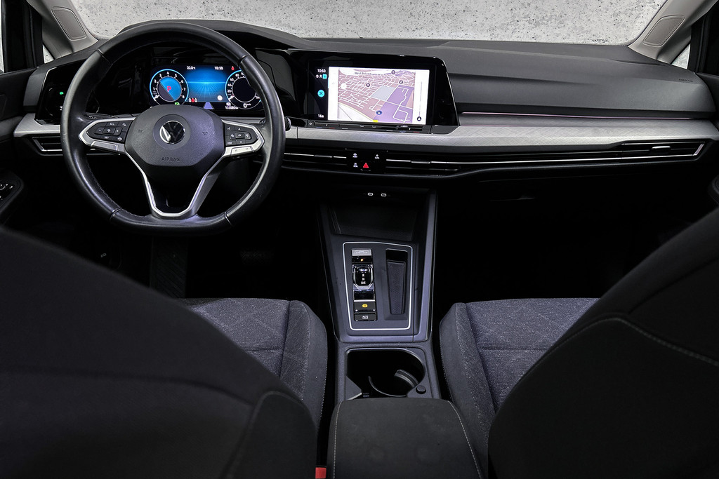 Volkswagen Golf – dashboard