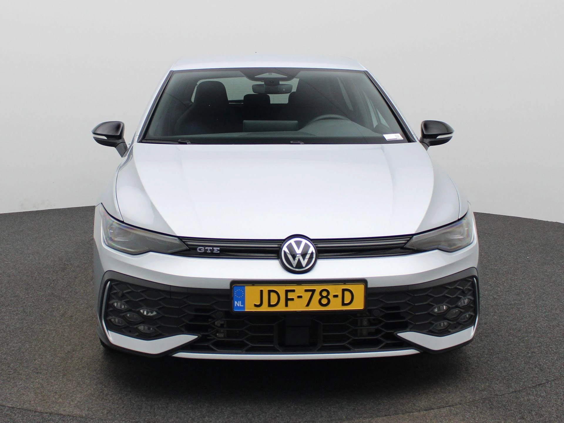 Volkswagen Golf met kenteken 03100 – autofoto 4