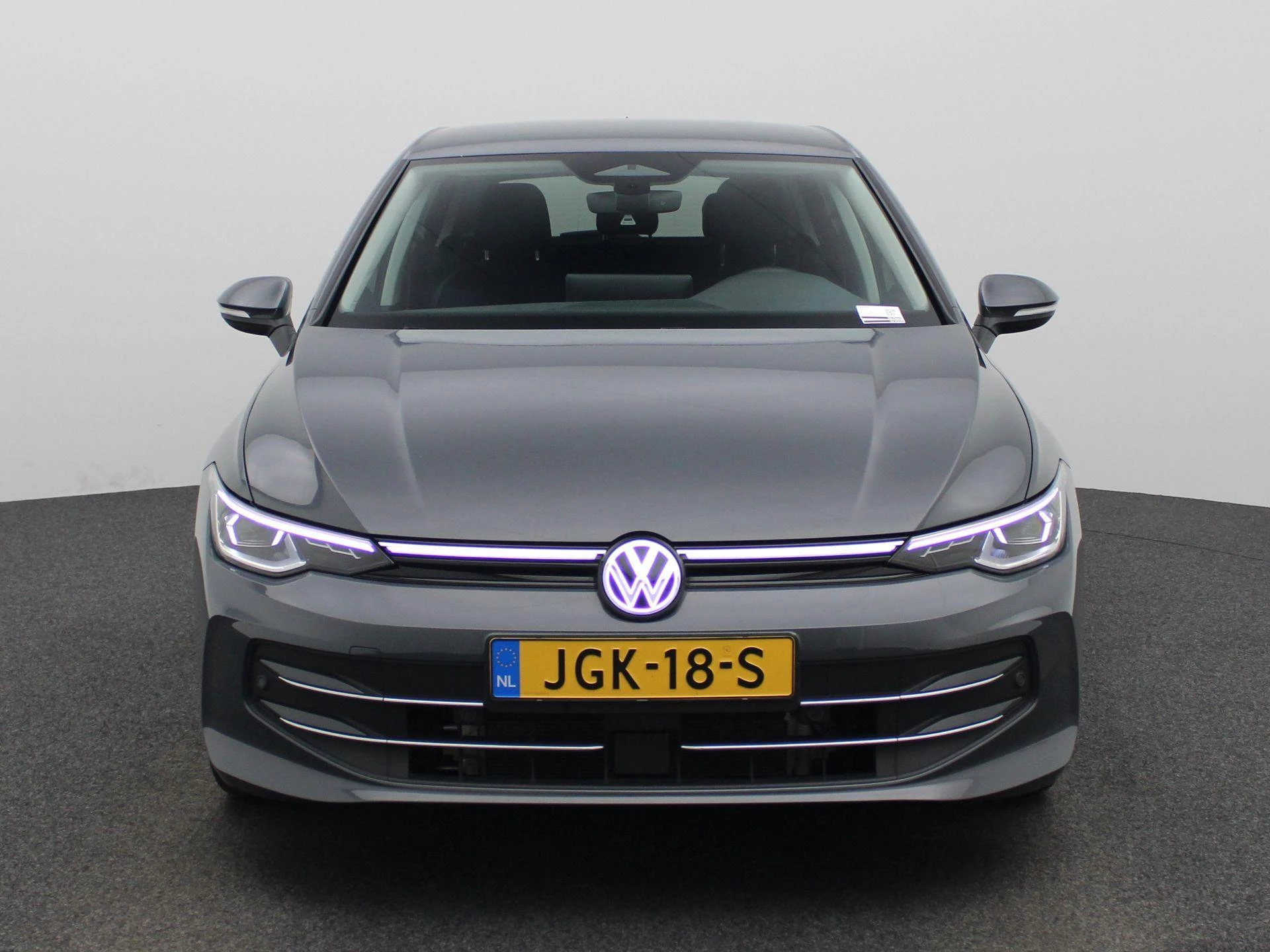 Volkswagen Golf met kenteken 140 – autofoto 4