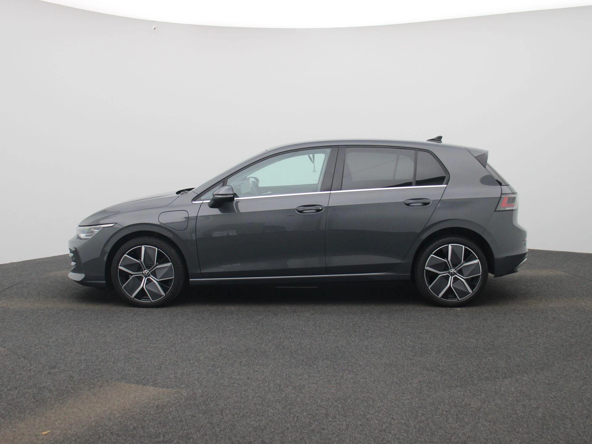 Volkswagen Golf met kenteken 140 – autofoto 5