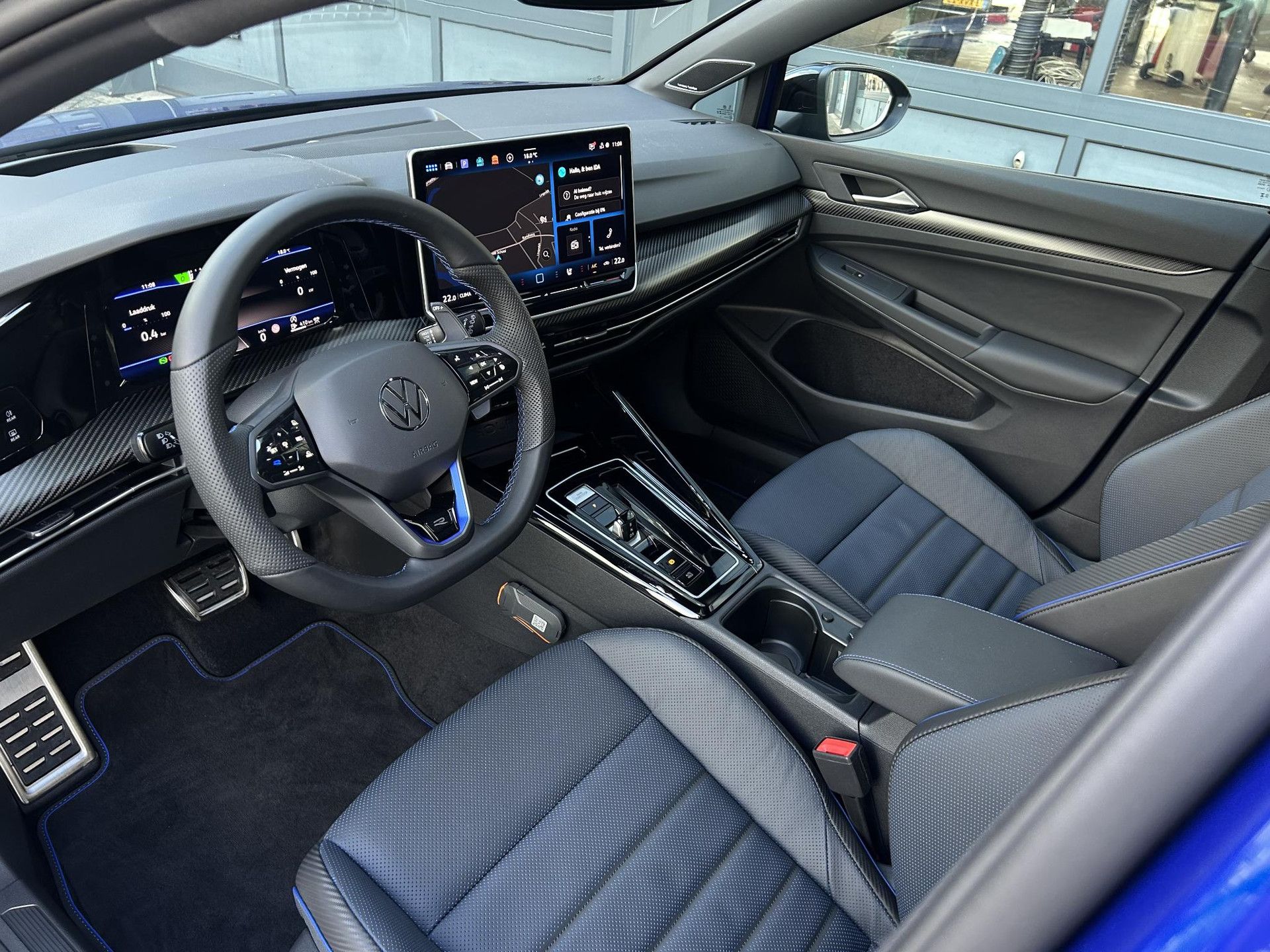 Volkswagen Golf met kenteken JST-38-V – interieur