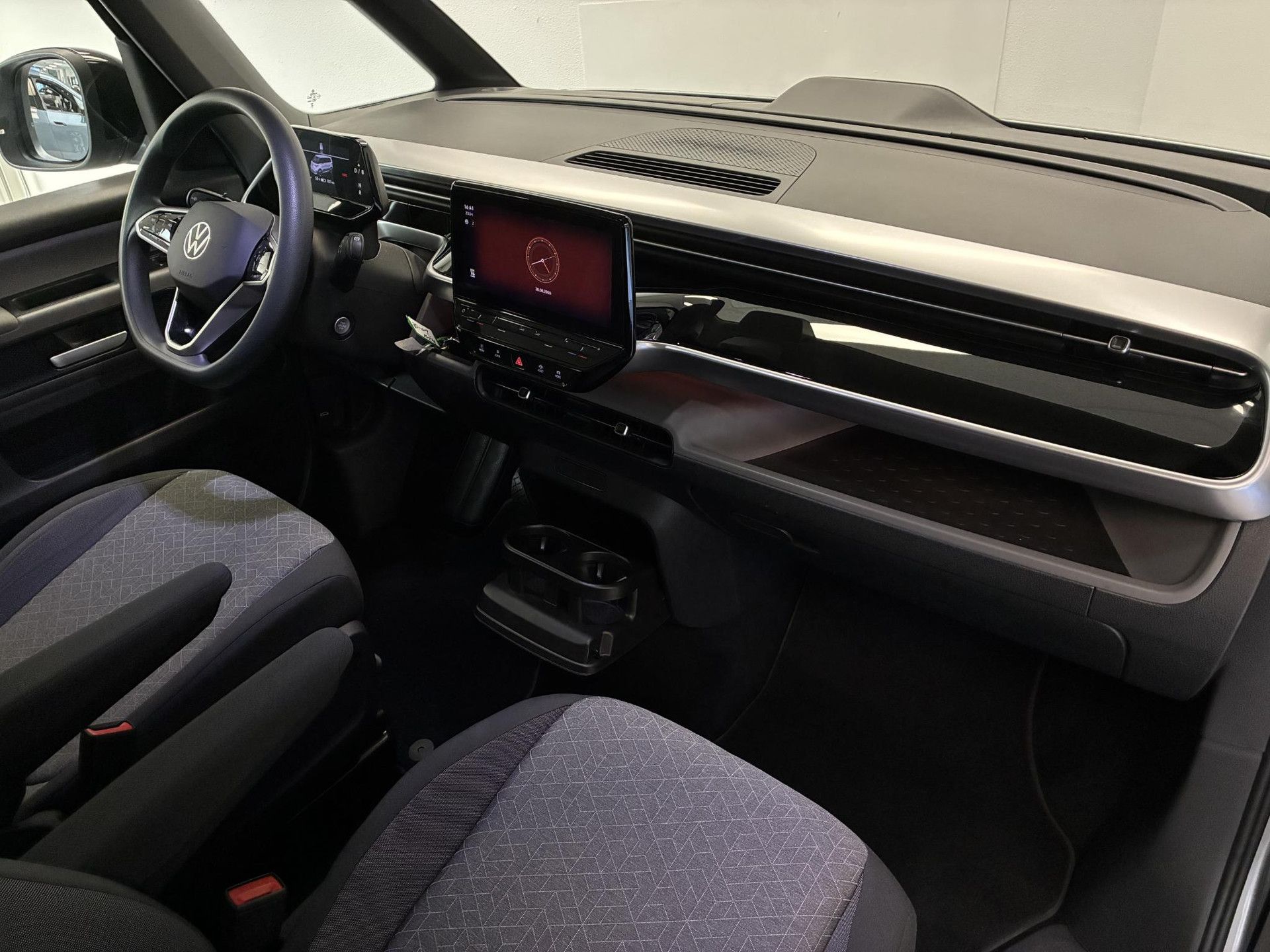 Volkswagen ID.Buzz met kenteken X-150-DS – detailfoto