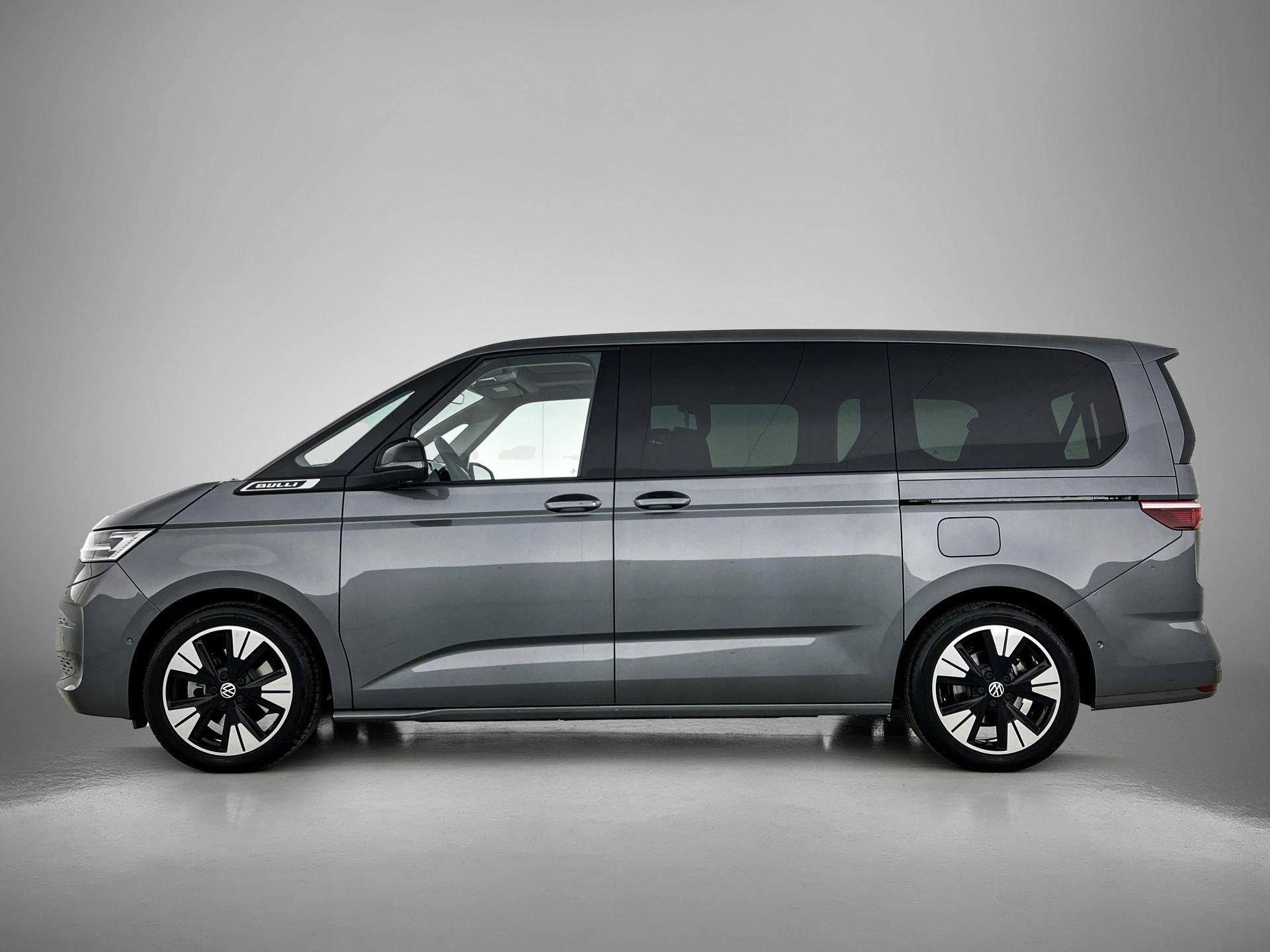 Volkswagen Multivan met kenteken 89 – autofoto 4