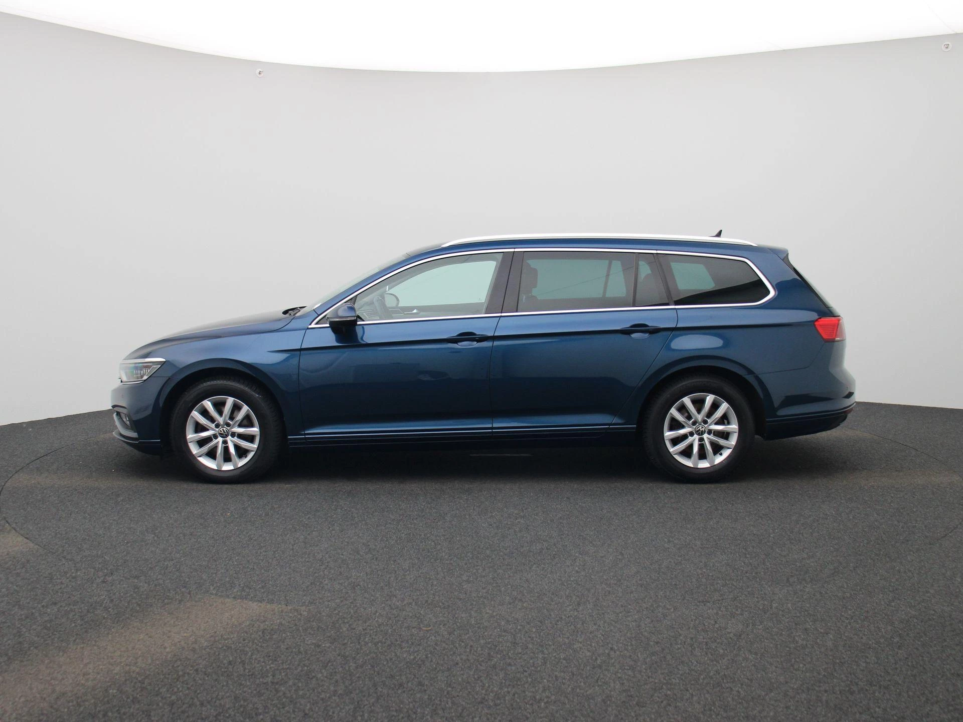 Volkswagen Passat met kenteken 36100 – autofoto 5