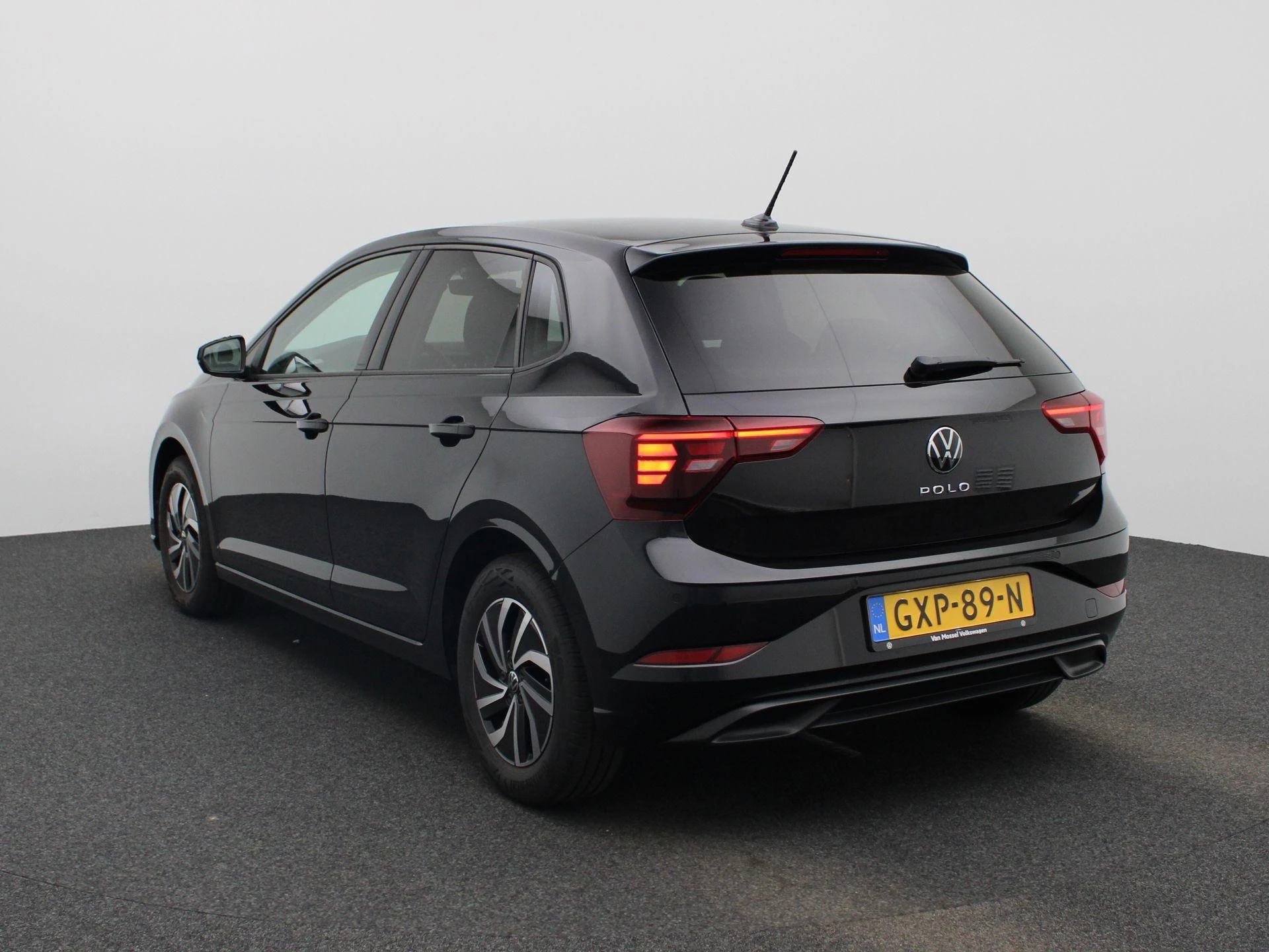 Volkswagen Polo met kenteken GXP-89-N – autofoto 3