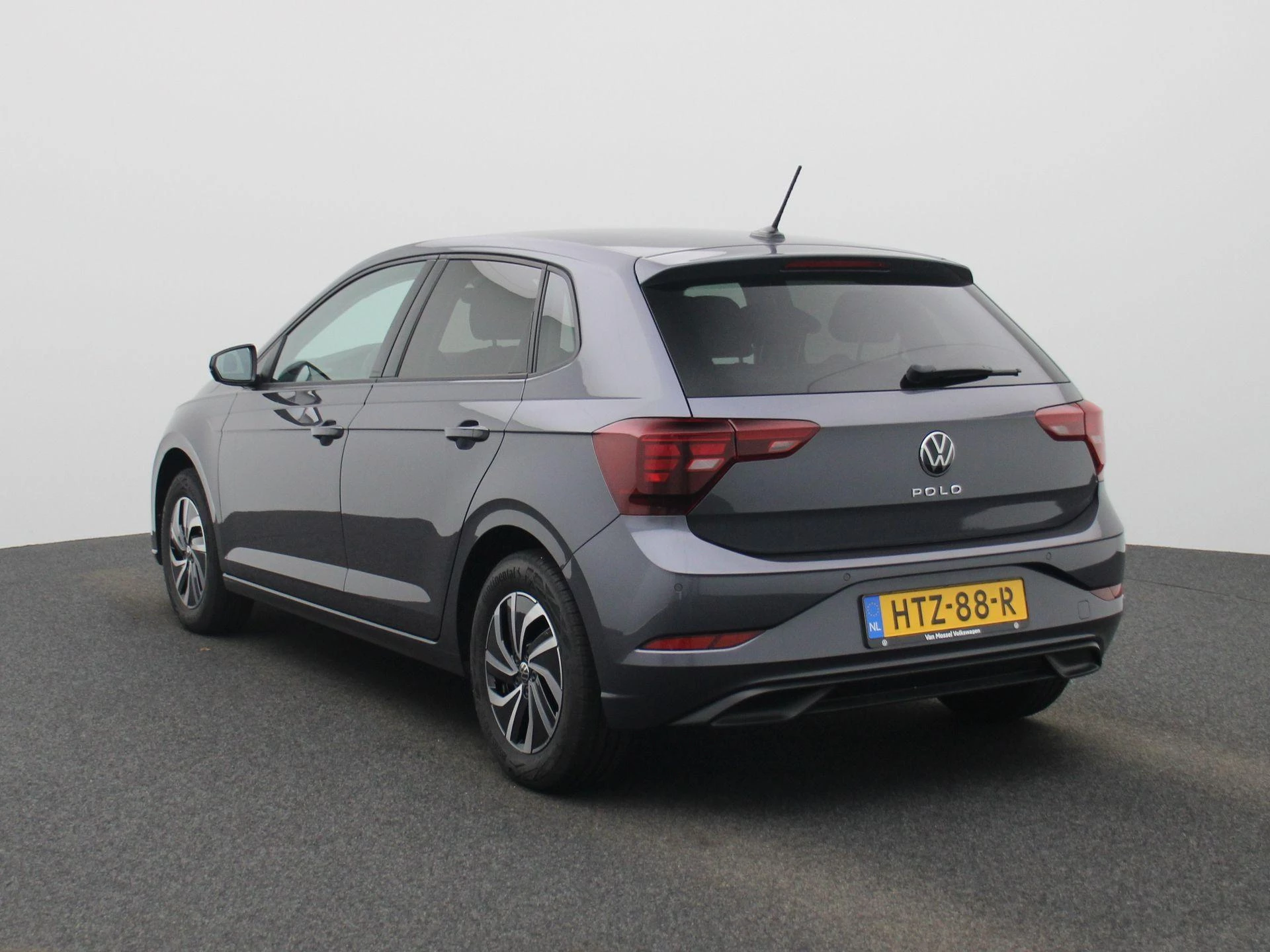 Volkswagen Polo met kenteken HTZ-88-R – autofoto 3