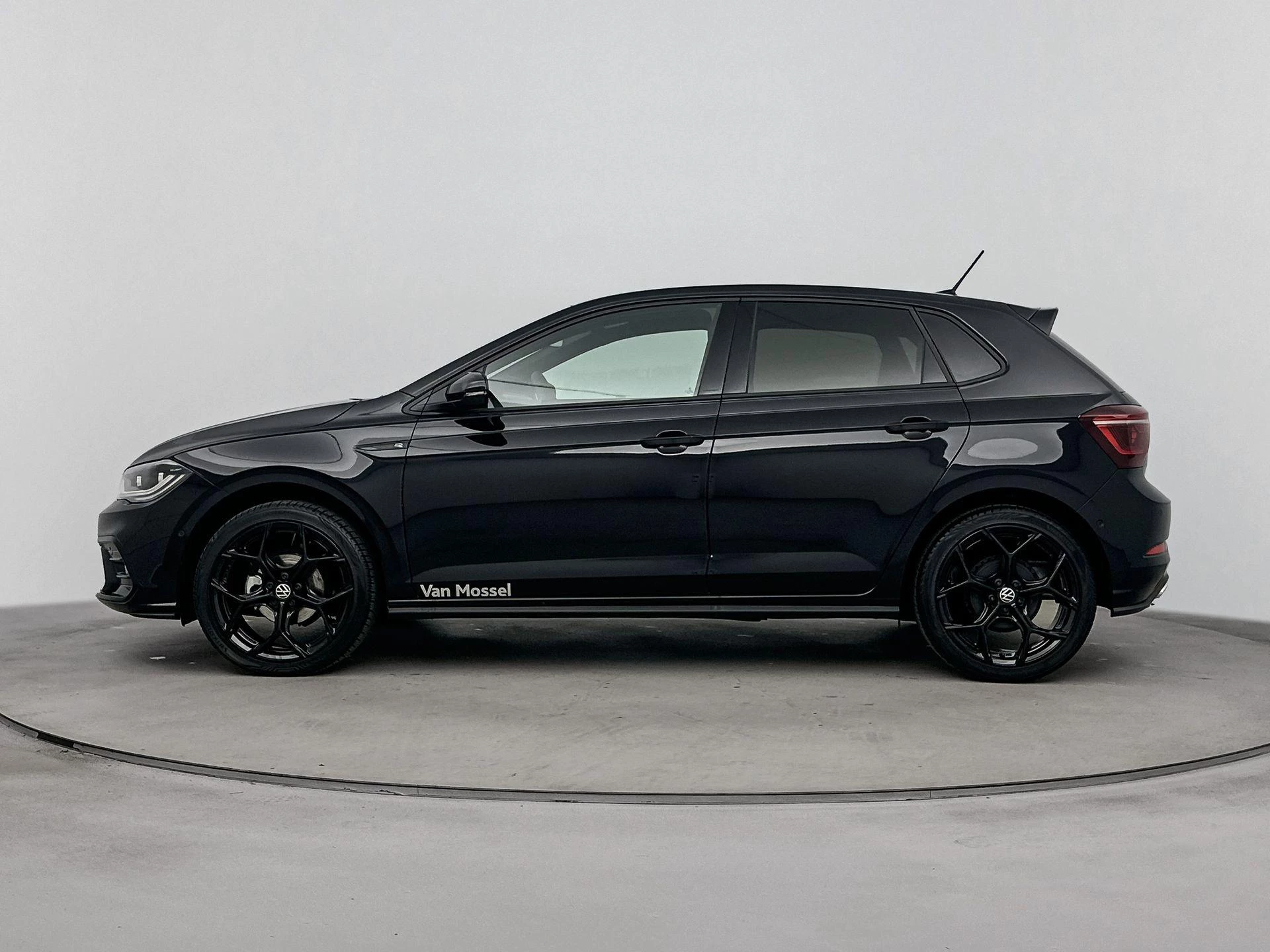 Volkswagen Polo met kenteken JGP-04-X – autofoto 4