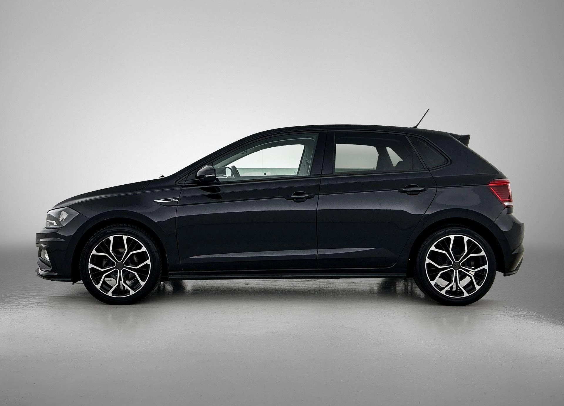 Volkswagen Polo met kenteken L-327-JG – autofoto 4