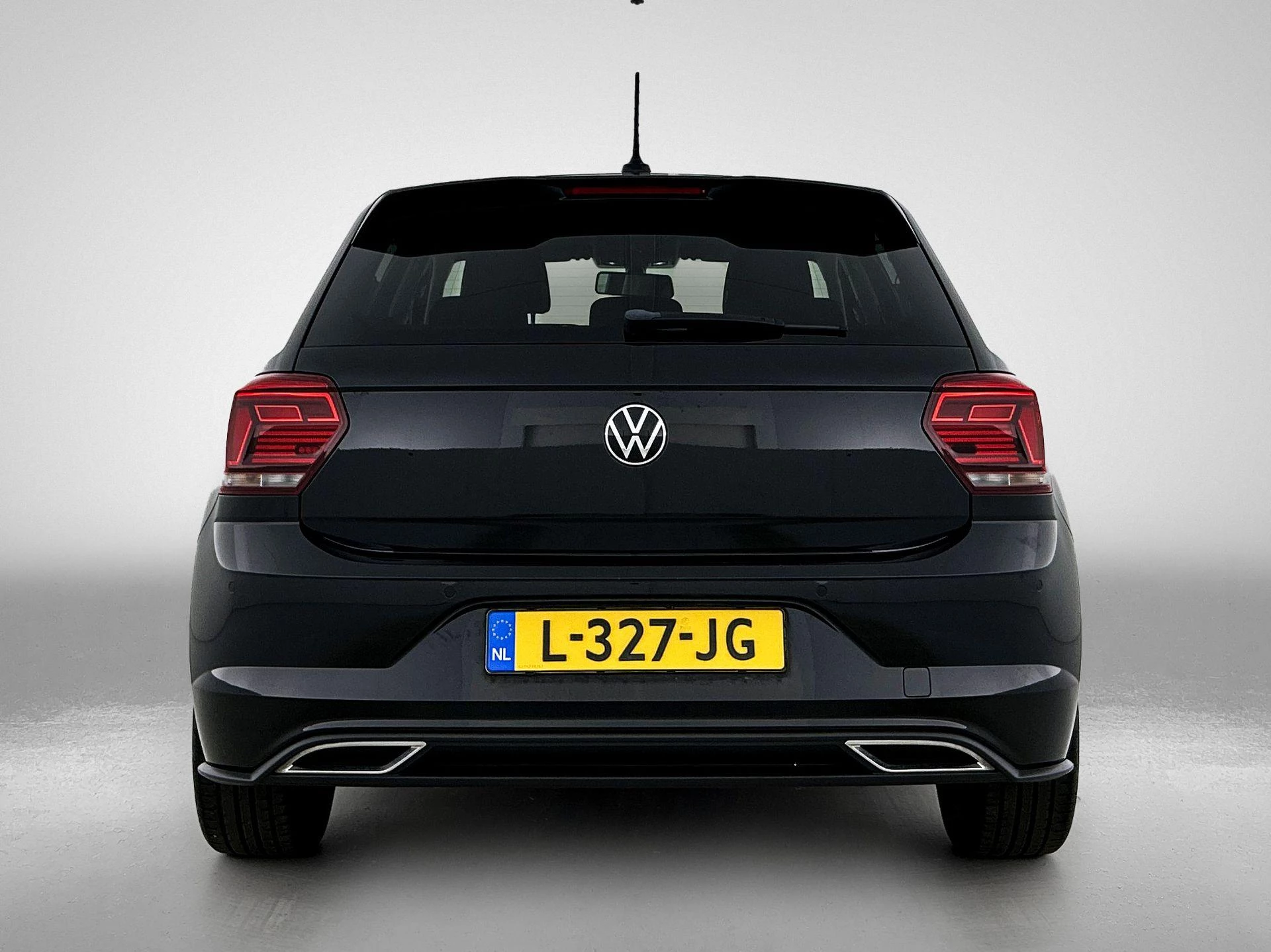 Volkswagen Polo met kenteken L-327-JG – autofoto 5