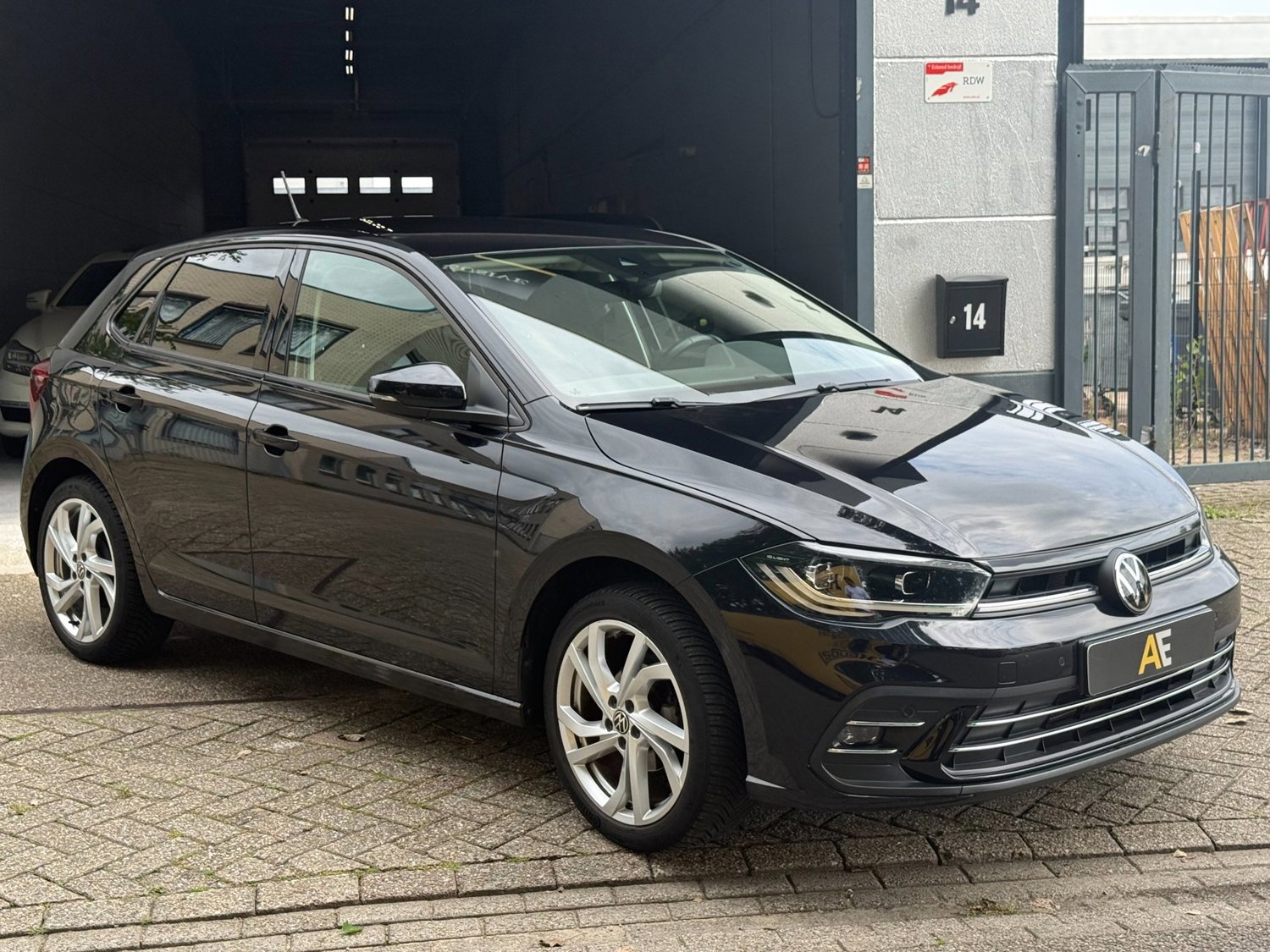 Volkswagen Polo met kenteken P-092-ZB – autofoto 3