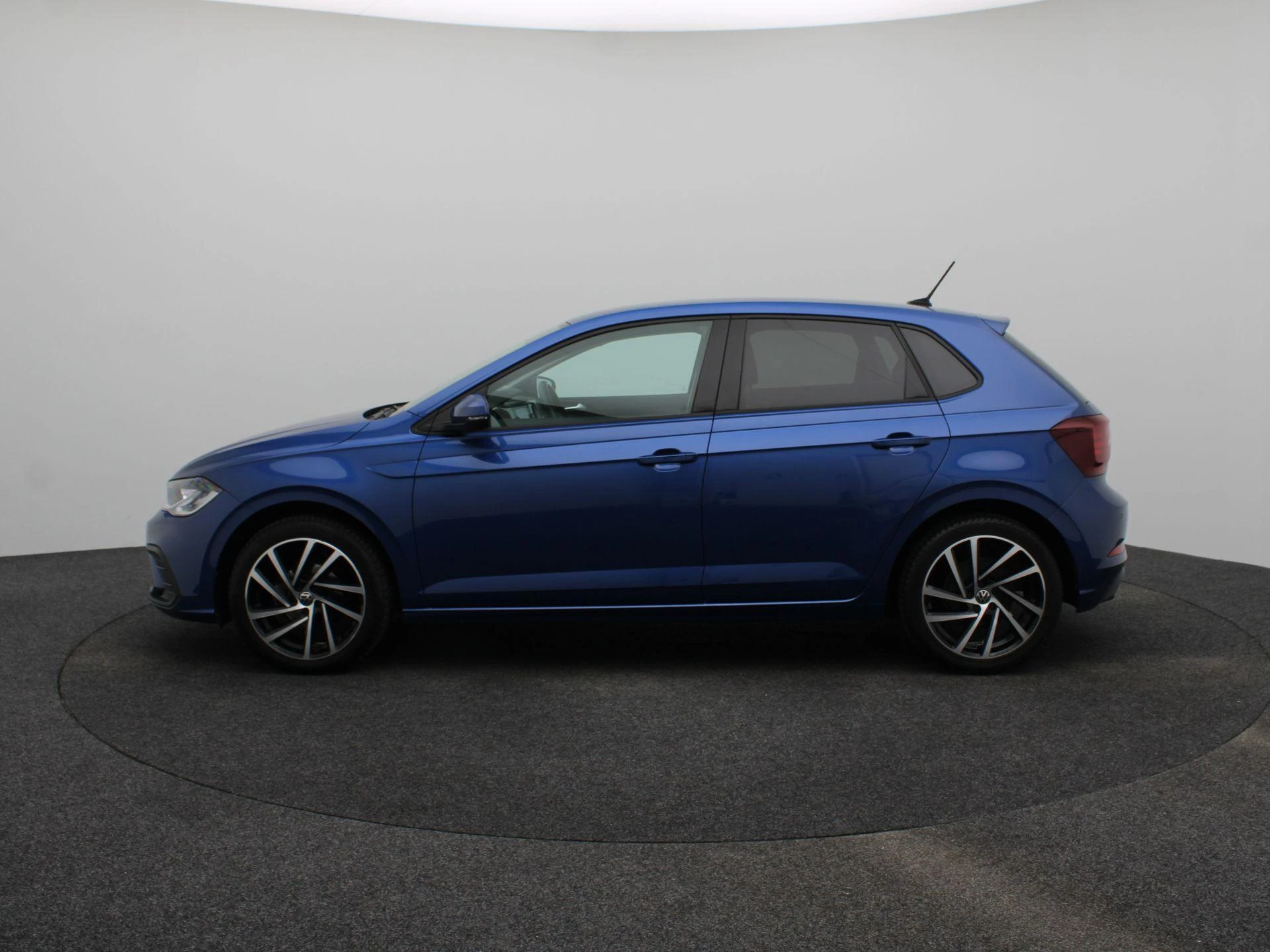 Volkswagen Polo met kenteken X-233-ZD – autofoto 5