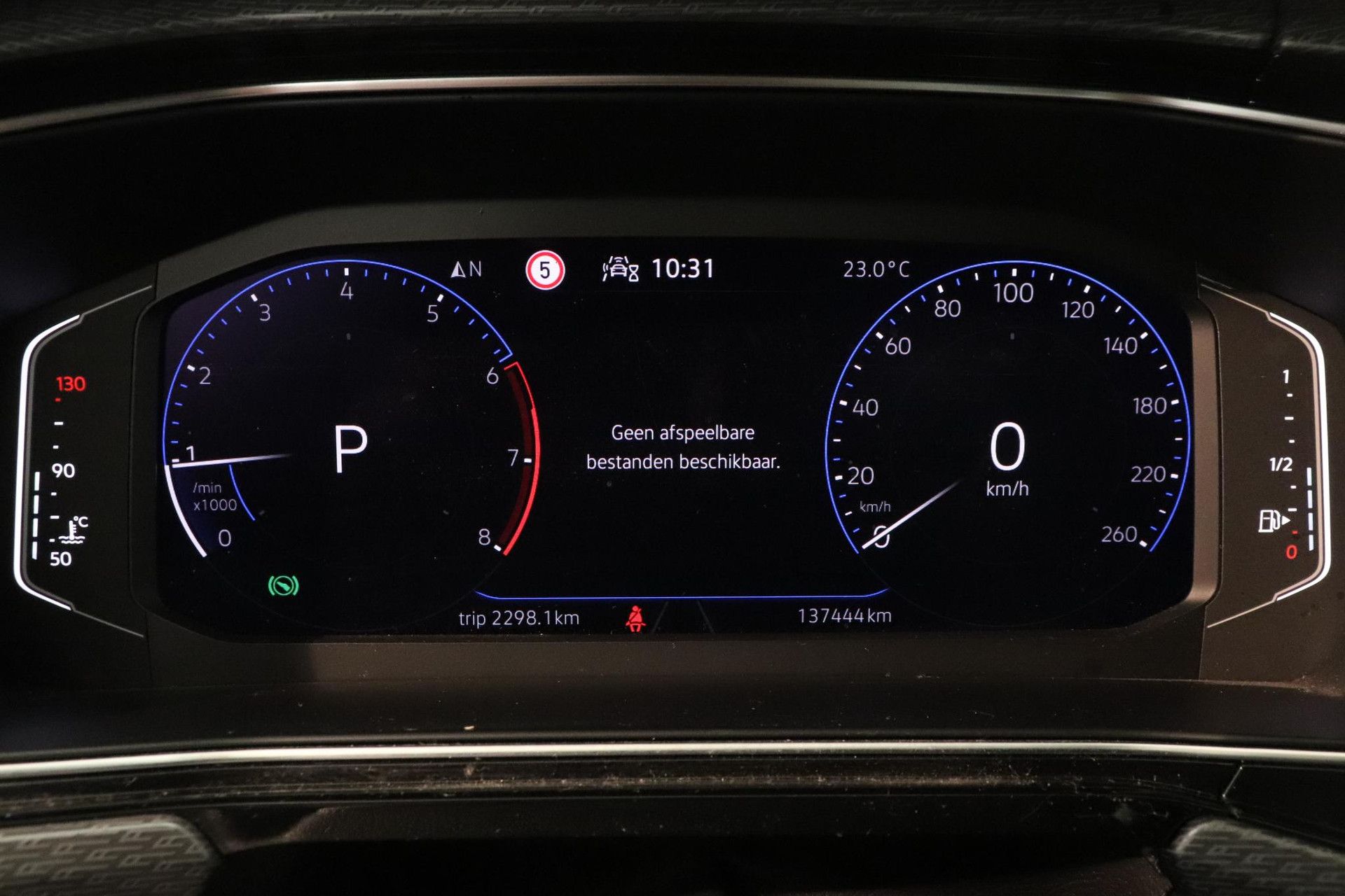 Volkswagen T-Cross met kenteken L-604-TJ – interieur