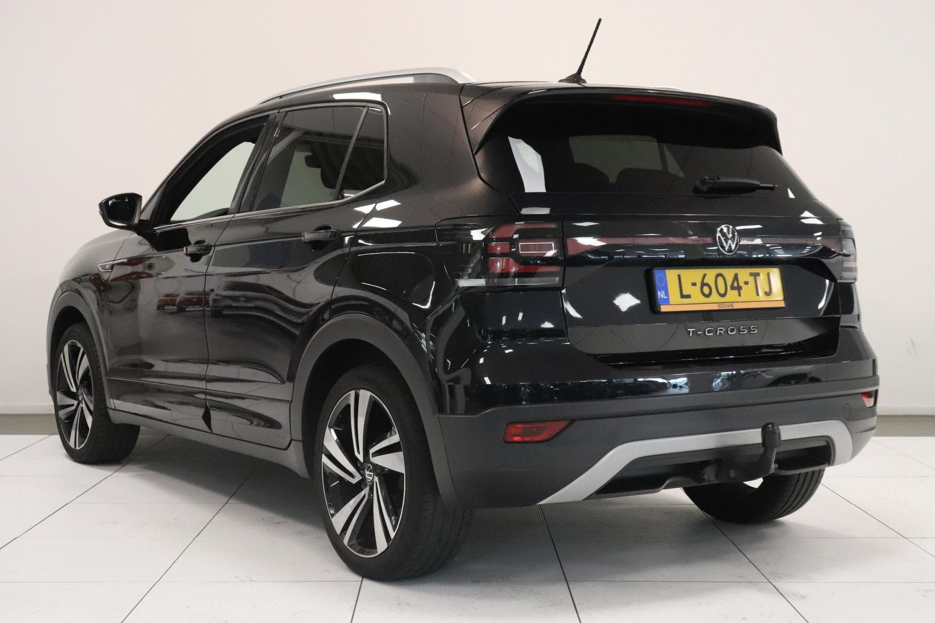 Volkswagen T-Cross met kenteken L-604-TJ – detailfoto