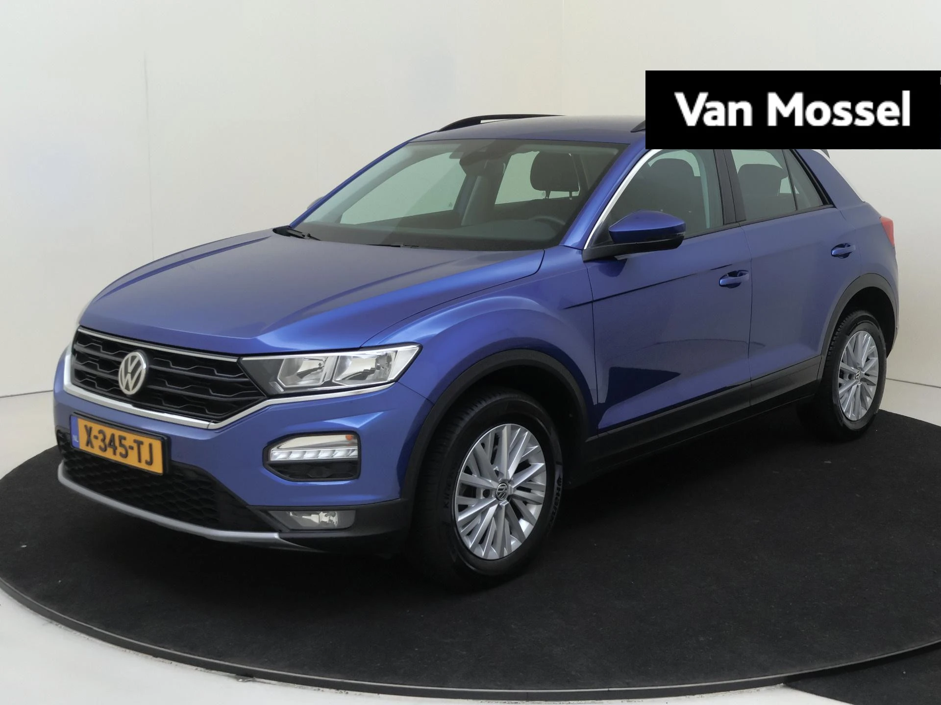 Volkswagen T-Roc met kenteken 63100 – autofoto 2