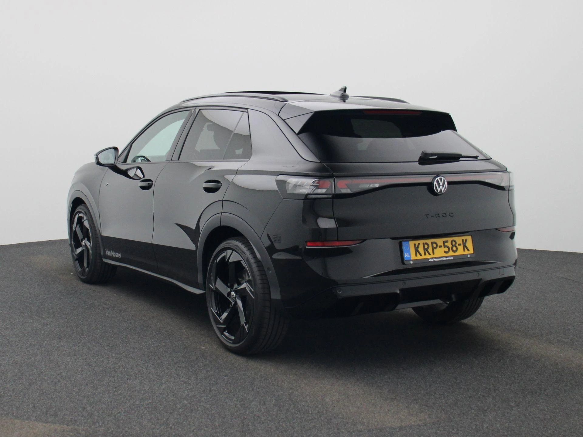 Volkswagen T-Roc – autofoto 3