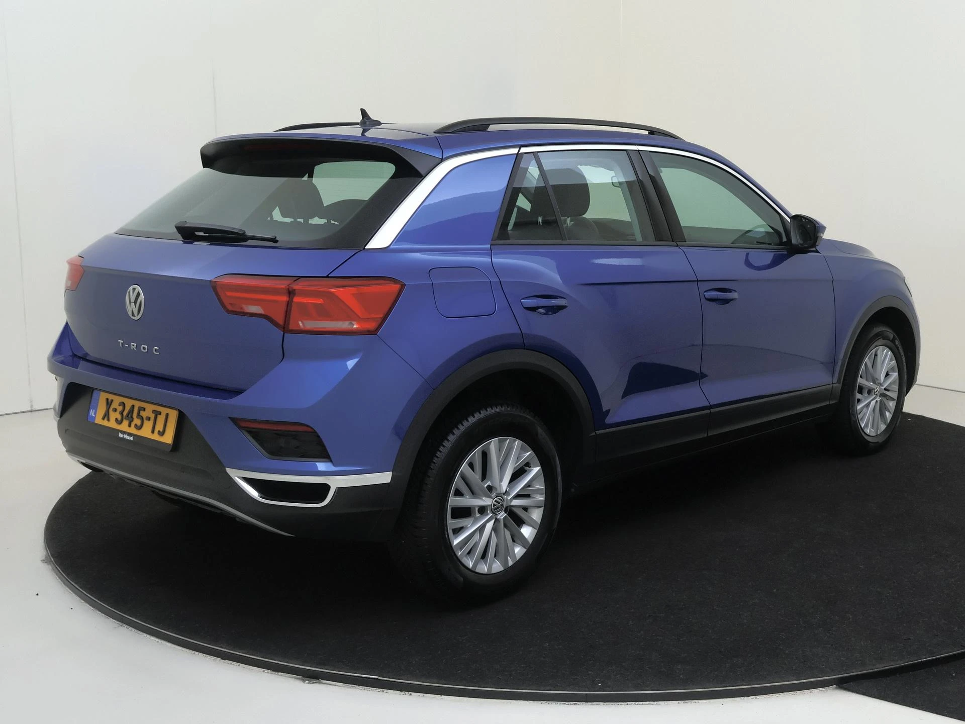 Volkswagen T-Roc met kenteken 63100 – autofoto 5