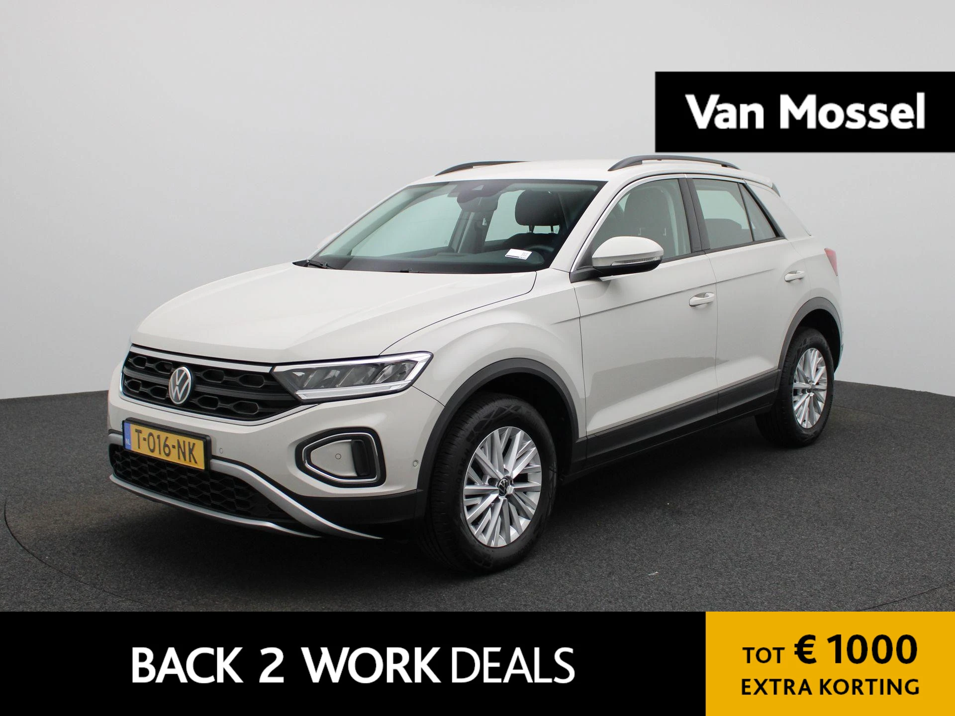 Volkswagen T-Roc met kenteken T-016-NK – autofoto 2