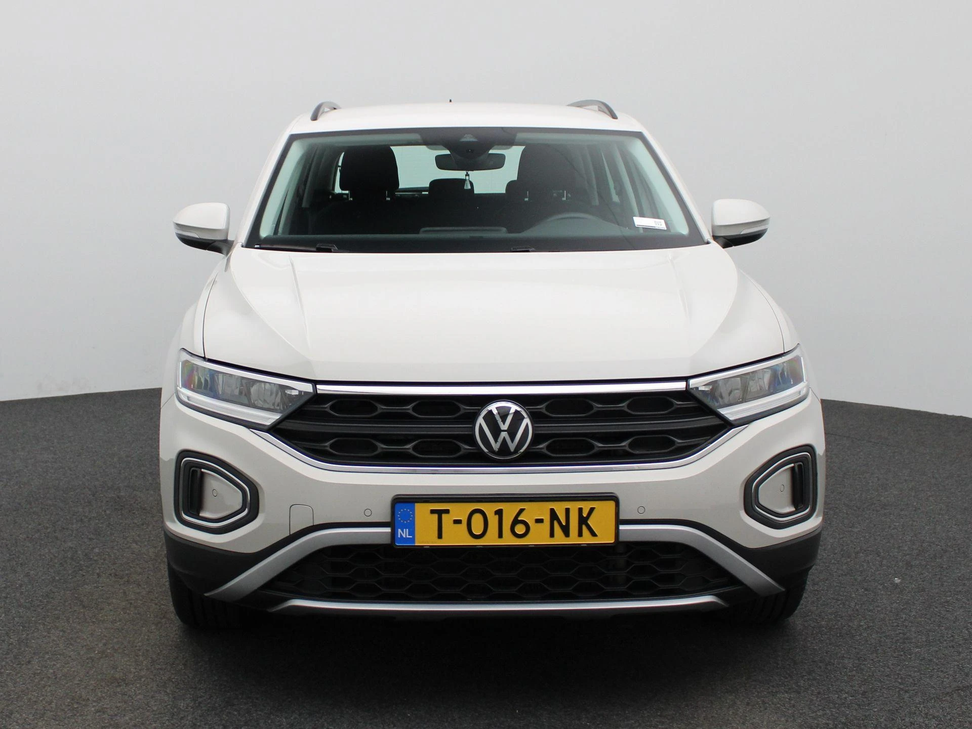 Volkswagen T-Roc met kenteken T-016-NK – autofoto 4