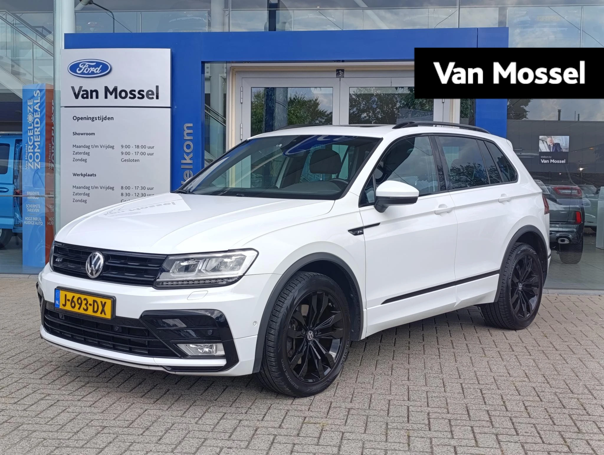 Volkswagen Tiguan met kenteken 74100 – autofoto 2