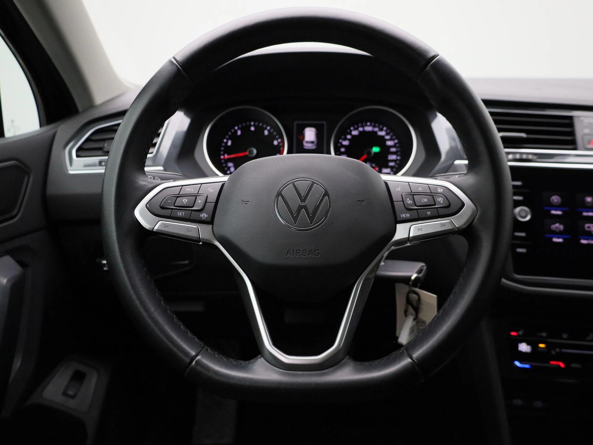 Volkswagen Tiguan met kenteken KPG-39-V – autofoto 4