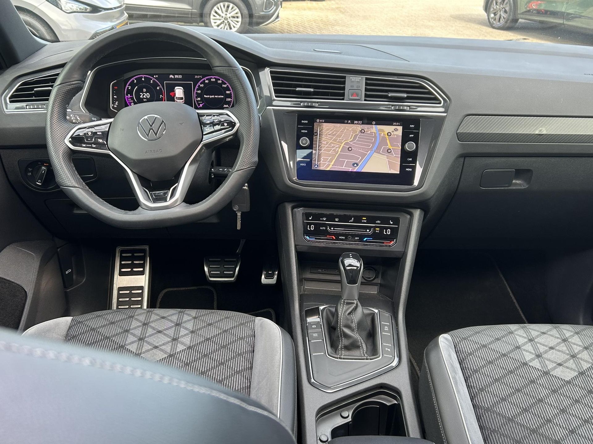Volkswagen Tiguan met kenteken S-759-FZ – interieur