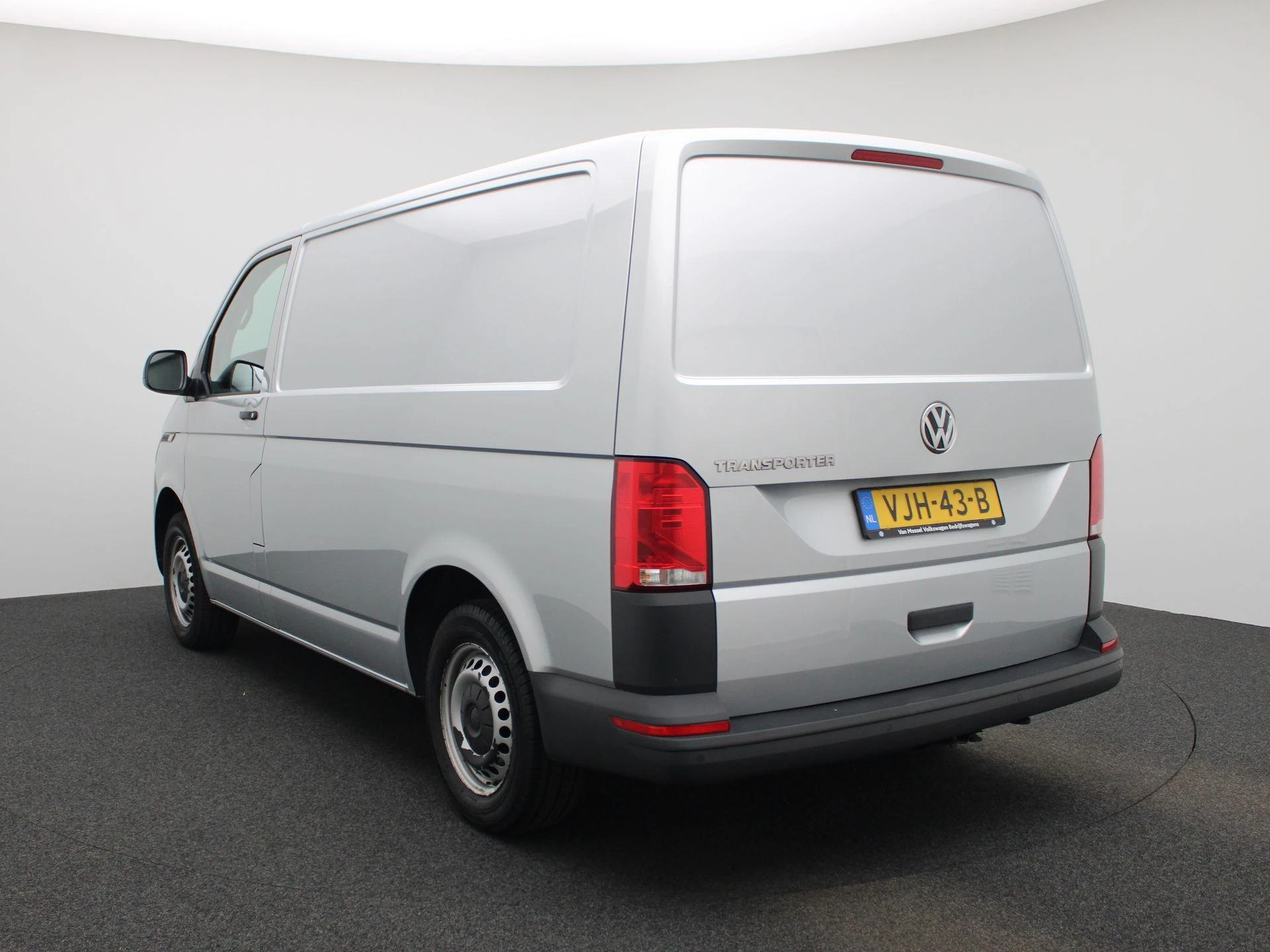 Volkswagen Transporter – autofoto 3