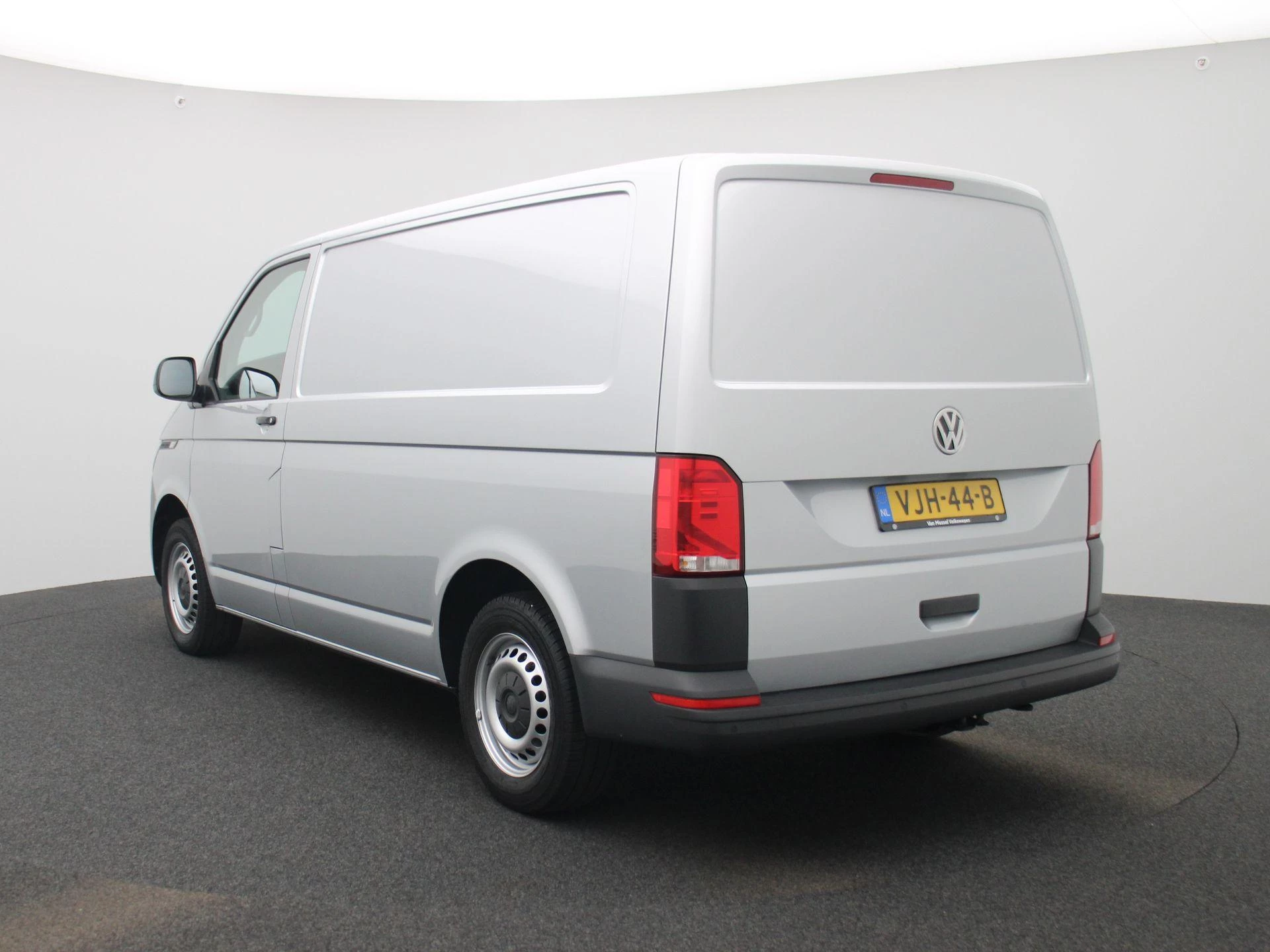 Volkswagen Transporter – autofoto 3