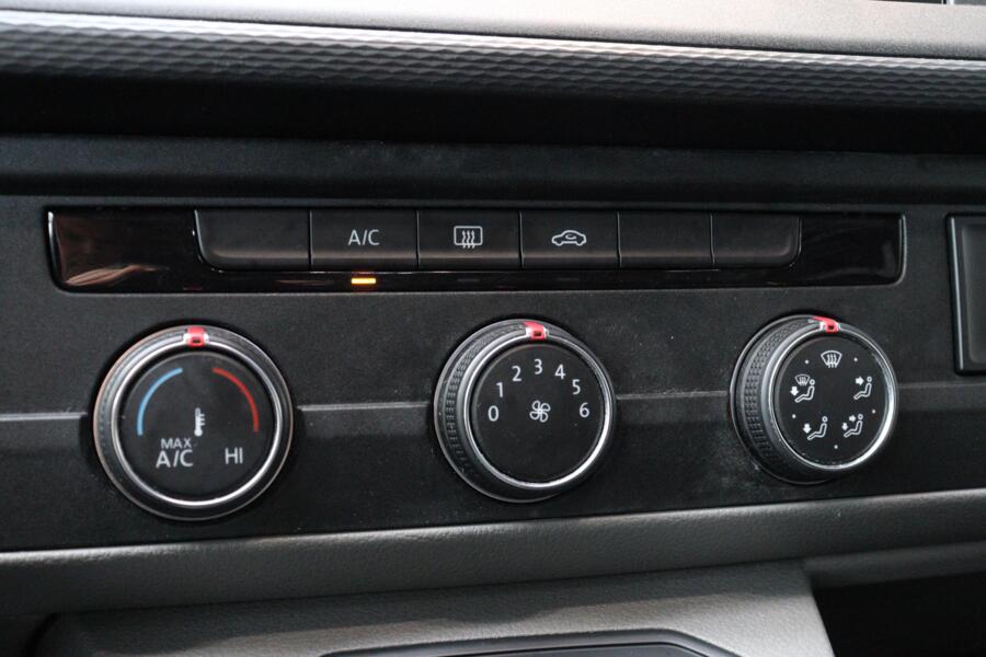 Volkswagen Transporter met kenteken VGF-49-N – autofoto 5