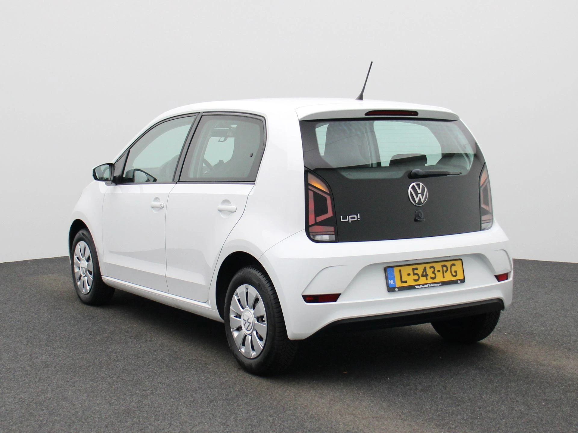 Volkswagen up! met kenteken L-543-PG – autofoto 3