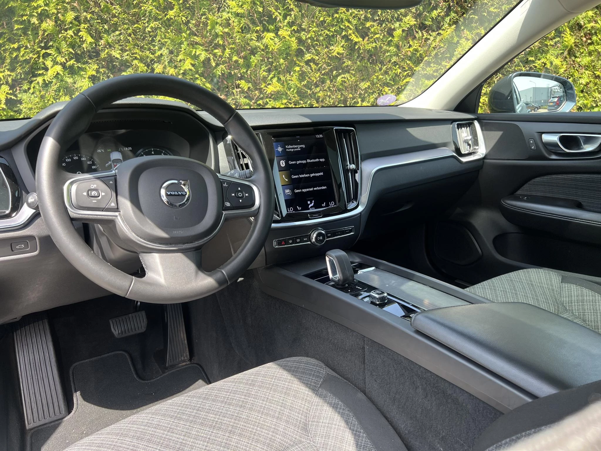 Volvo V60 met kenteken KGS-38-R – autofoto 5