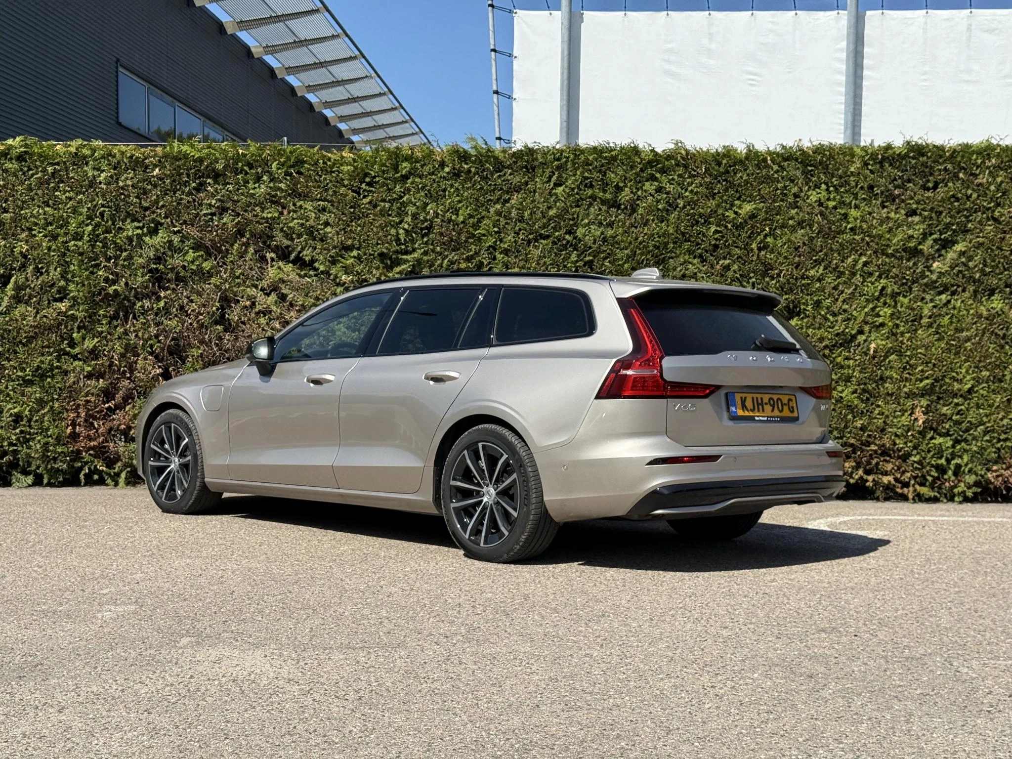 Volvo V60 met kenteken KJH-90-G – autofoto 4