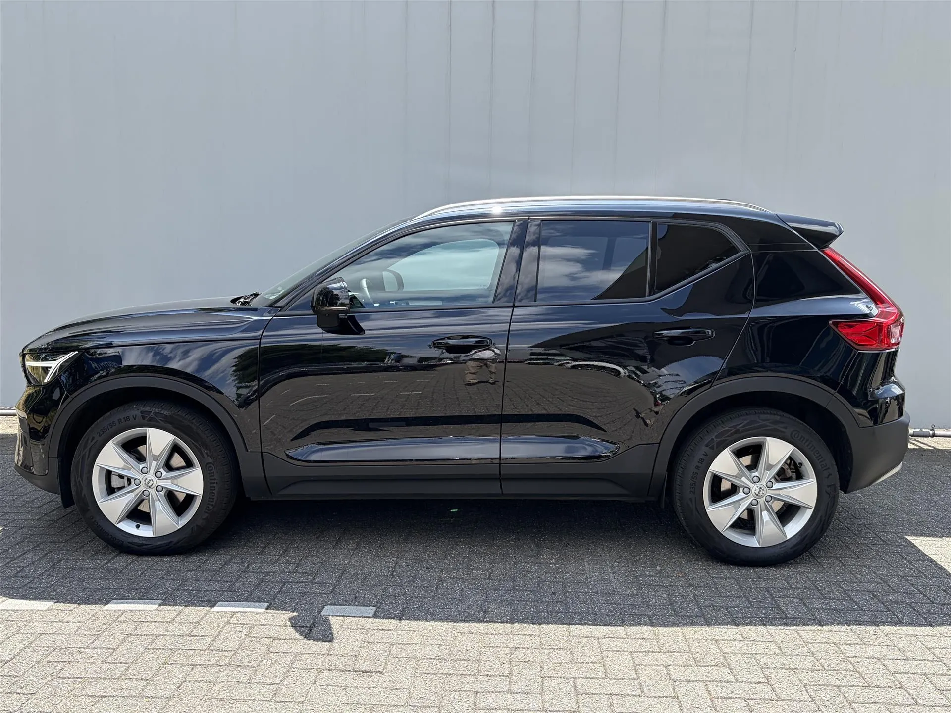 Volvo XC40 met kenteken GVH-22-X – achteraanzicht