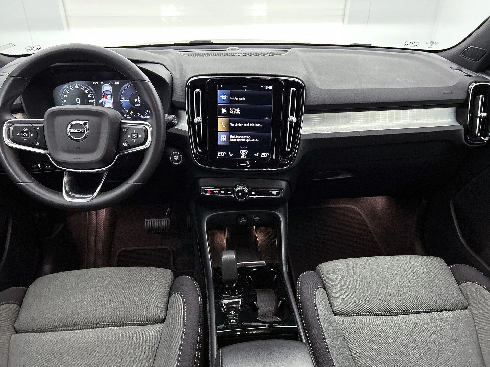 Volvo XC40 met kenteken KFK-03-S – autofoto 5