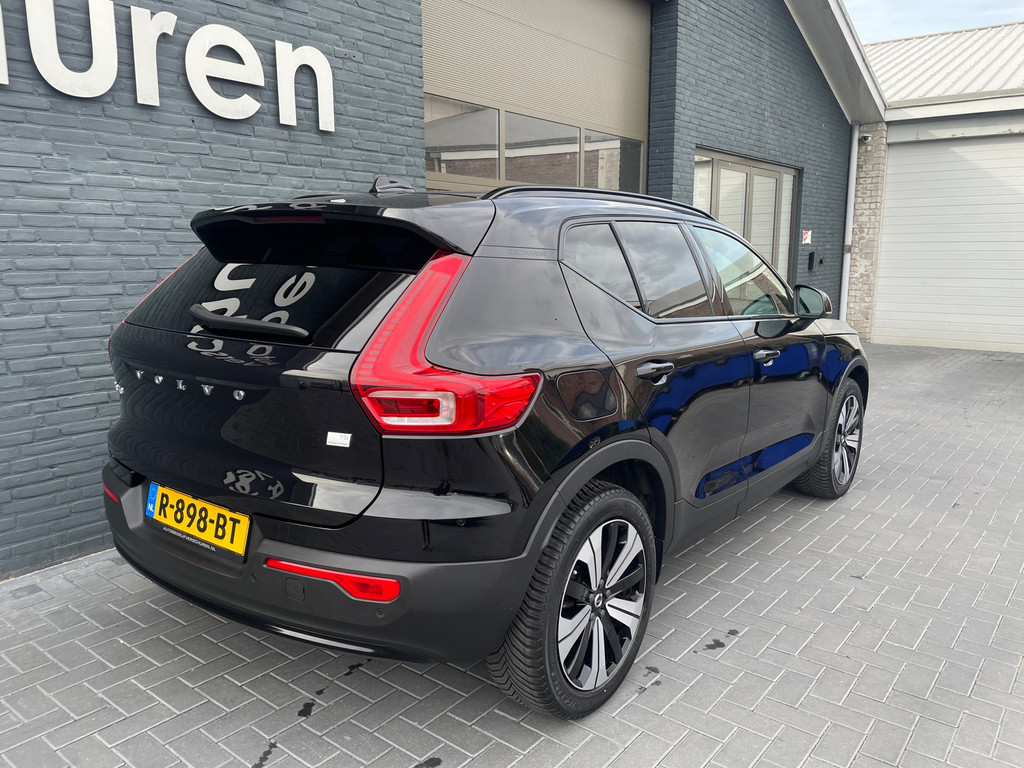 Volvo XC40 met kenteken R-898-BT – detailfoto