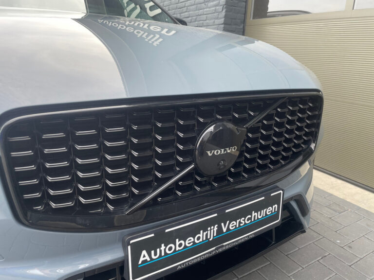 Volvo XC60 – vooraanzicht