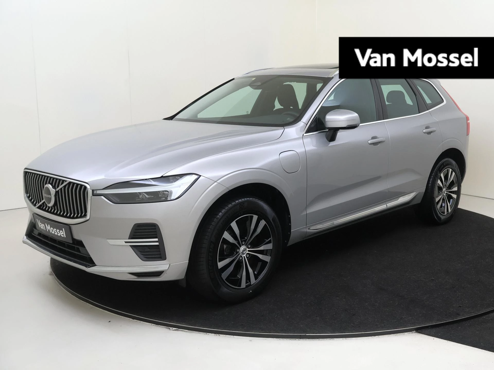 Volvo XC60 met kenteken KFL-86-P – autofoto 2