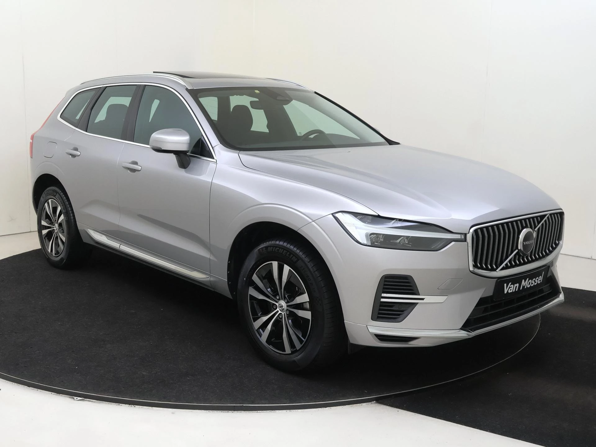 Volvo XC60 met kenteken KFL-86-P – autofoto 3
