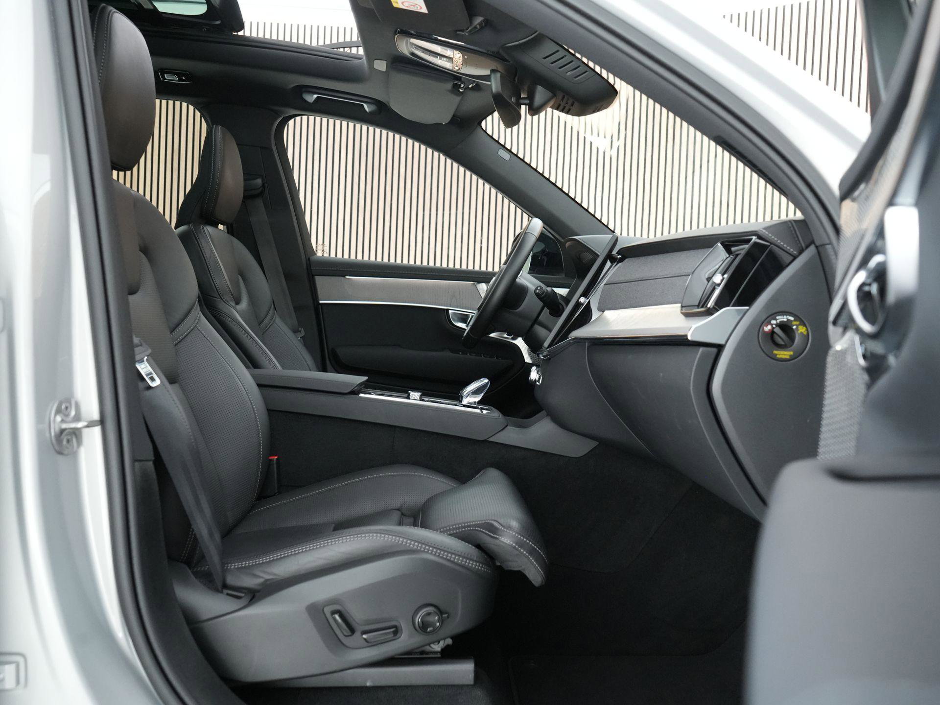 Volvo XC90 – dashboard