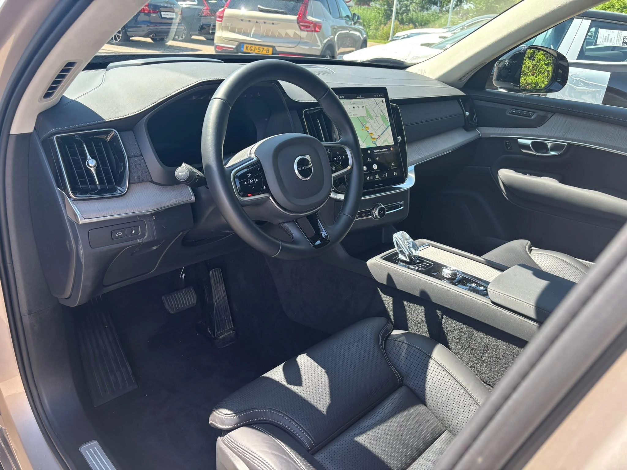 Volvo XC90 met kenteken HFX-10-N – autofoto 5