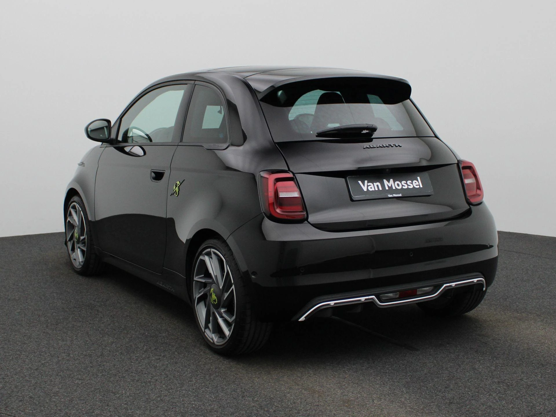 Abarth 500e – autofoto 3