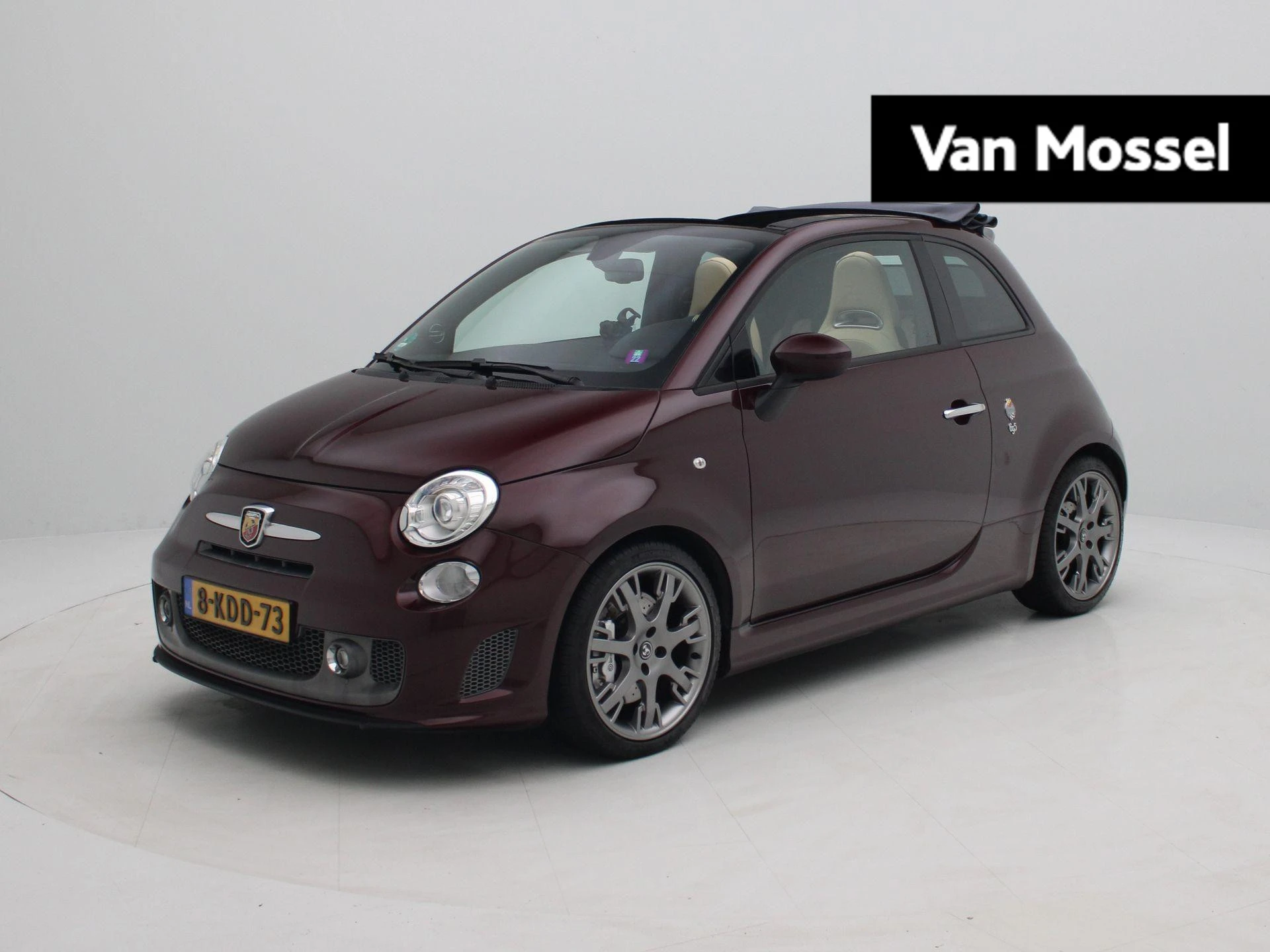 Abarth 695 met kenteken 84100 – autofoto 2