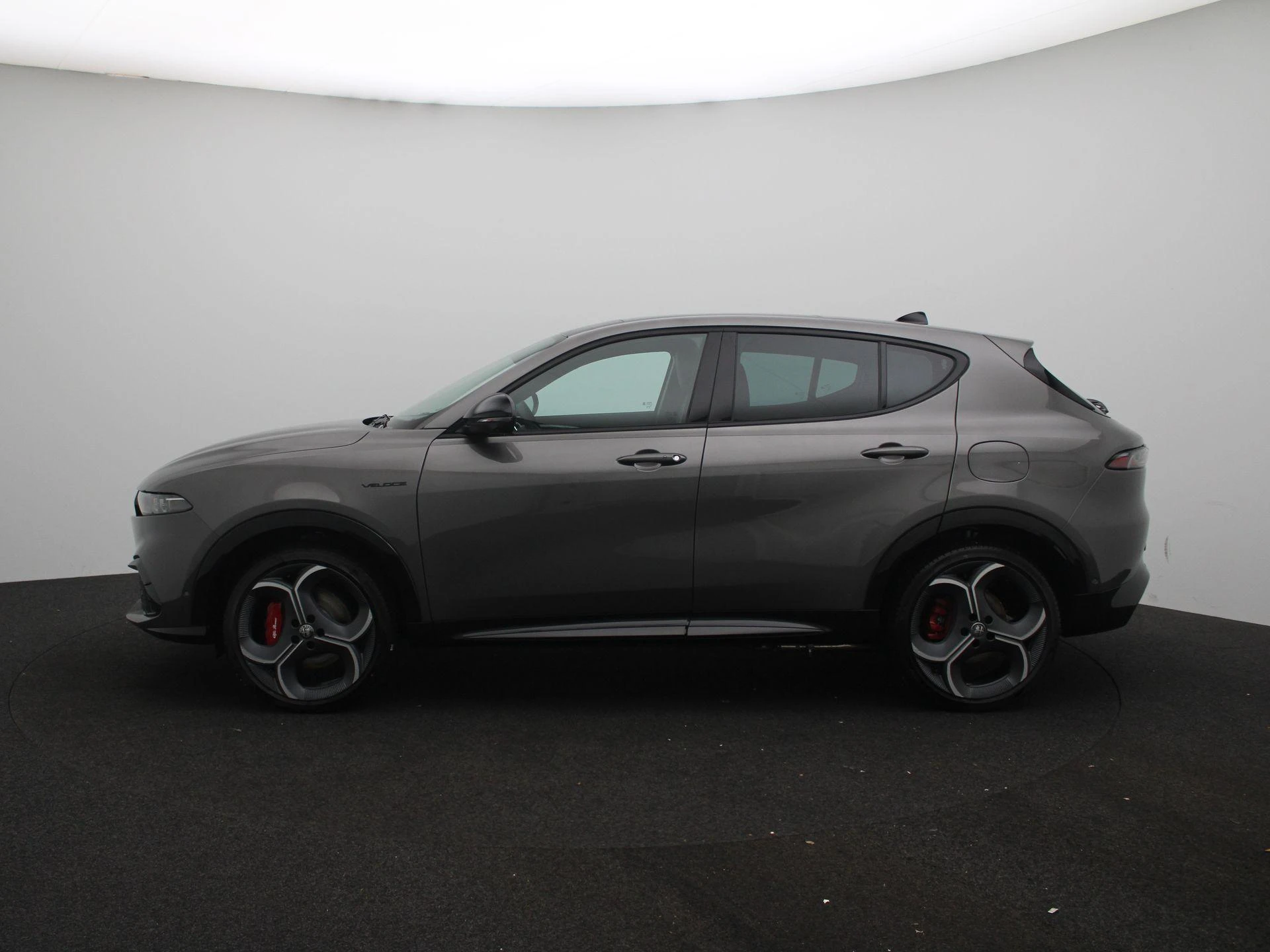 Alfa Romeo RomeoTonale met kenteken KRB-91-L – autofoto 5
