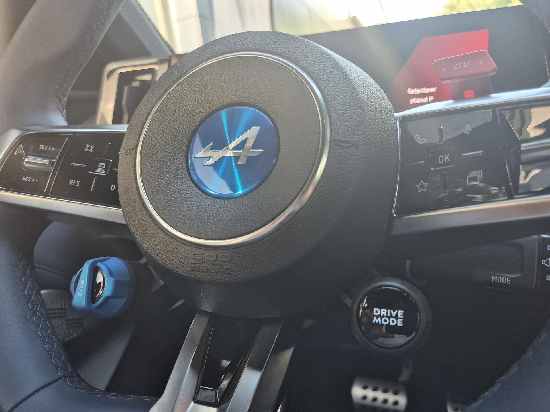 Alpine A390 met kenteken 55946 – autofoto 4