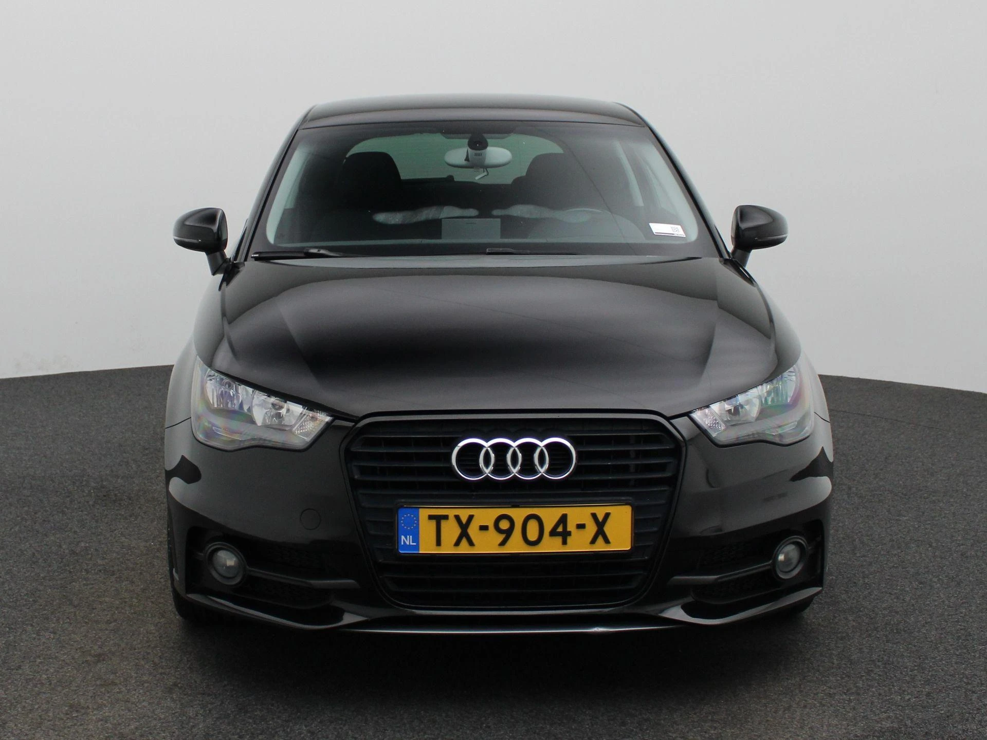 Audi A1 met kenteken 51100 – autofoto 4