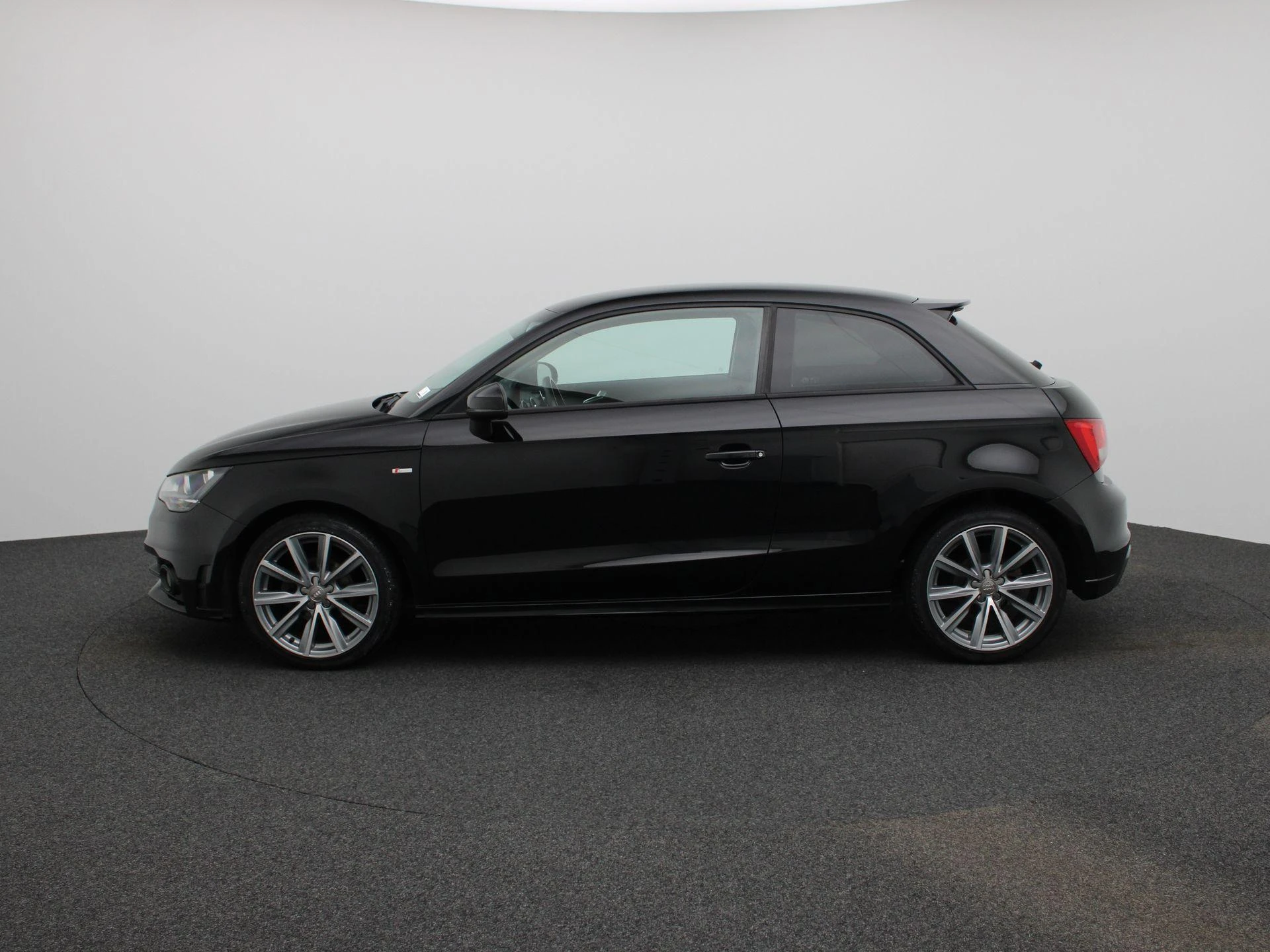 Audi A1 met kenteken 51100 – autofoto 5