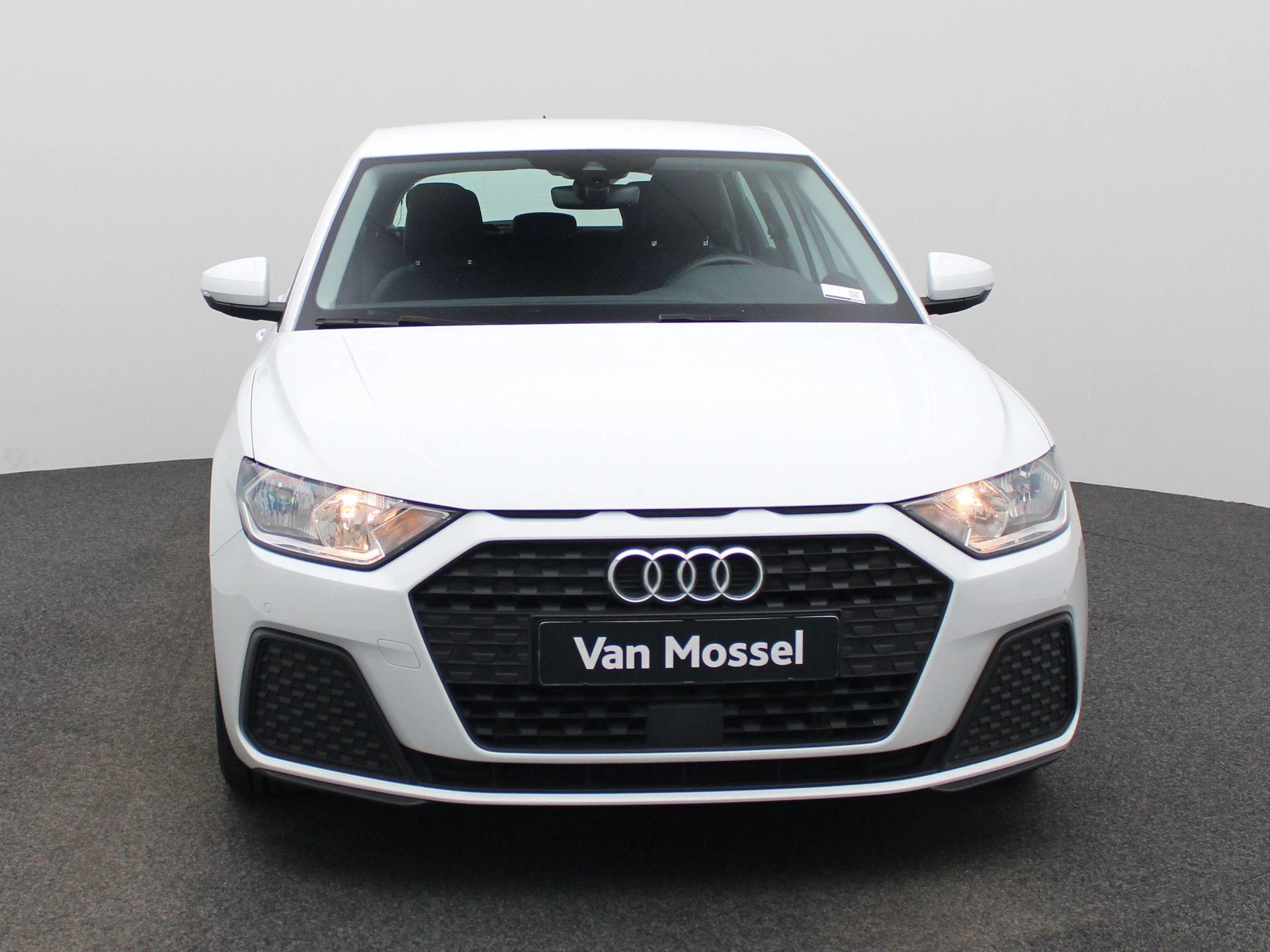 Audi A1 Sportback met kenteken 40100 – autofoto 4