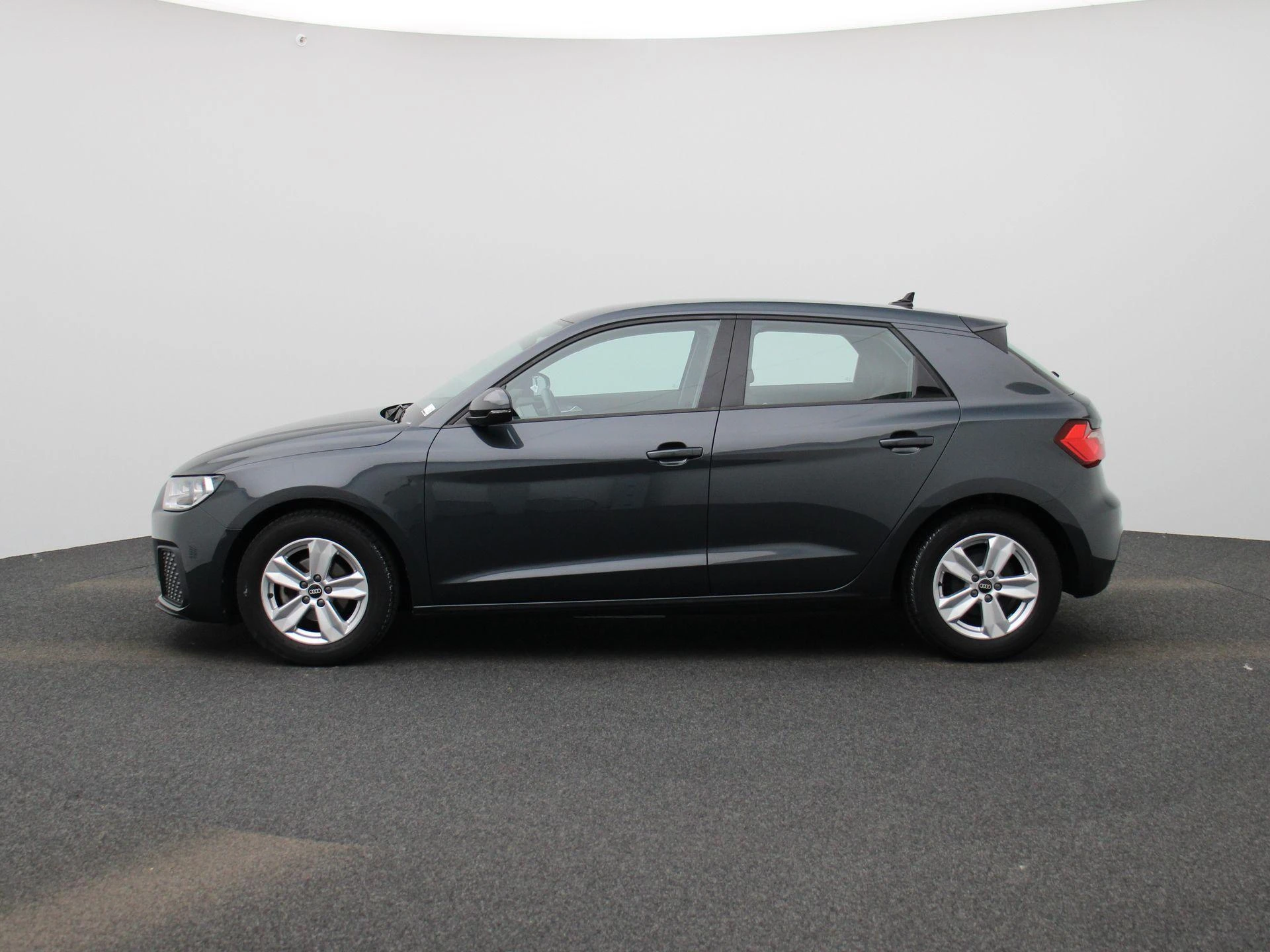 Audi A1 Sportback met kenteken 60100 – autofoto 5