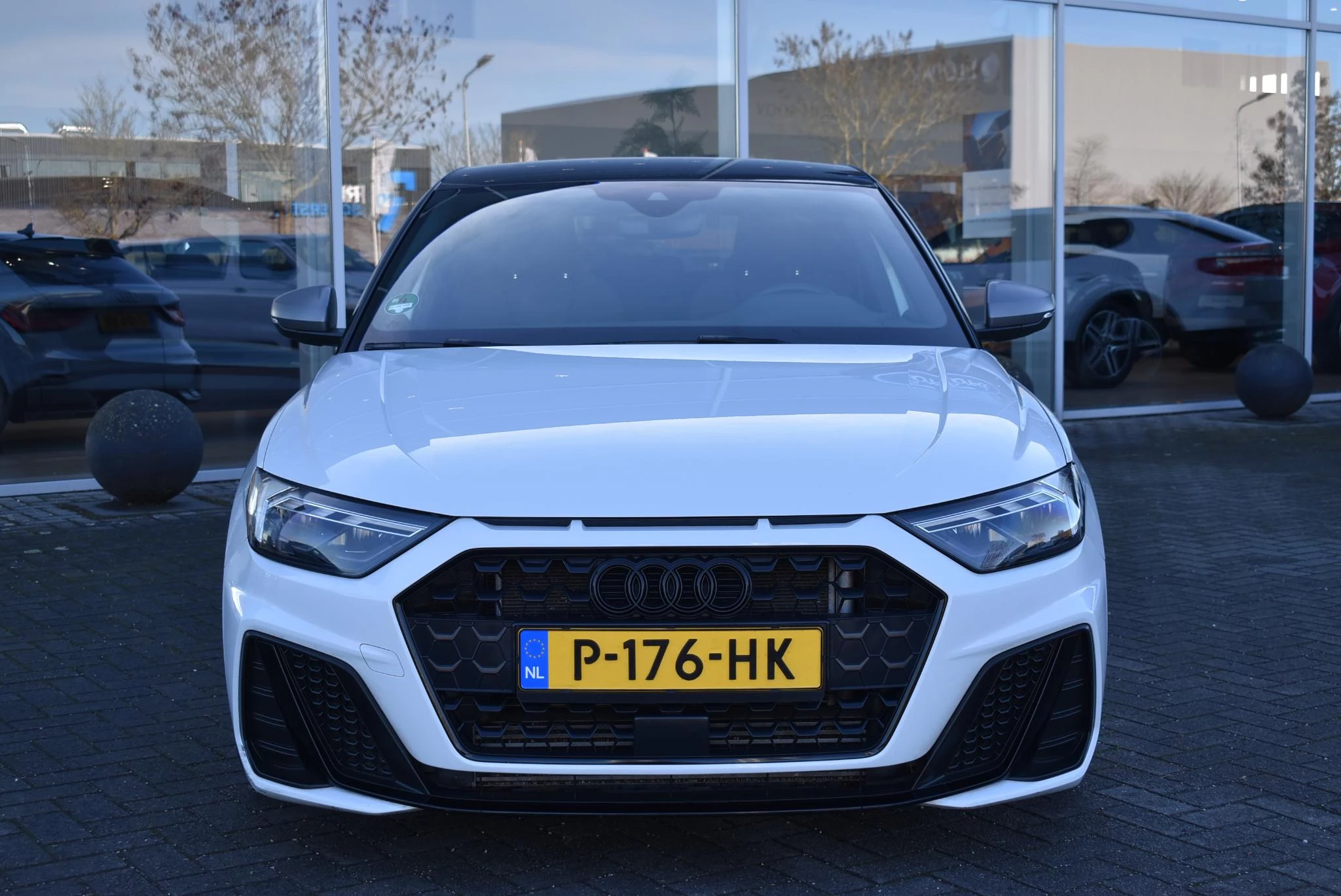 Audi A1 Sportback met kenteken 82100 – autofoto 4