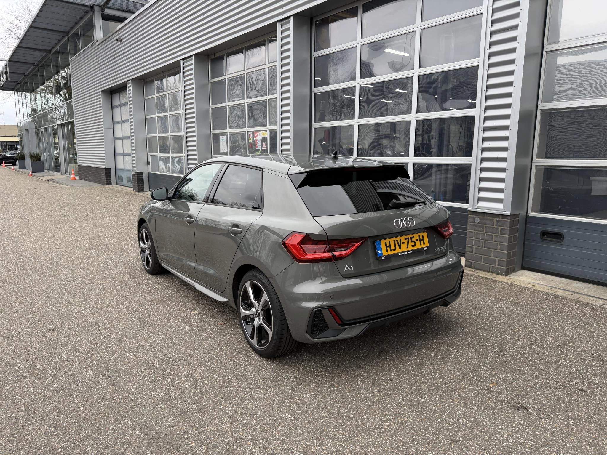 Audi A1 Sportback met kenteken HJV-75-H – autofoto 4